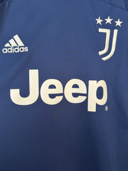 Cristiano Ronaldo Juventus FC 2020-21 away football shirt (M)