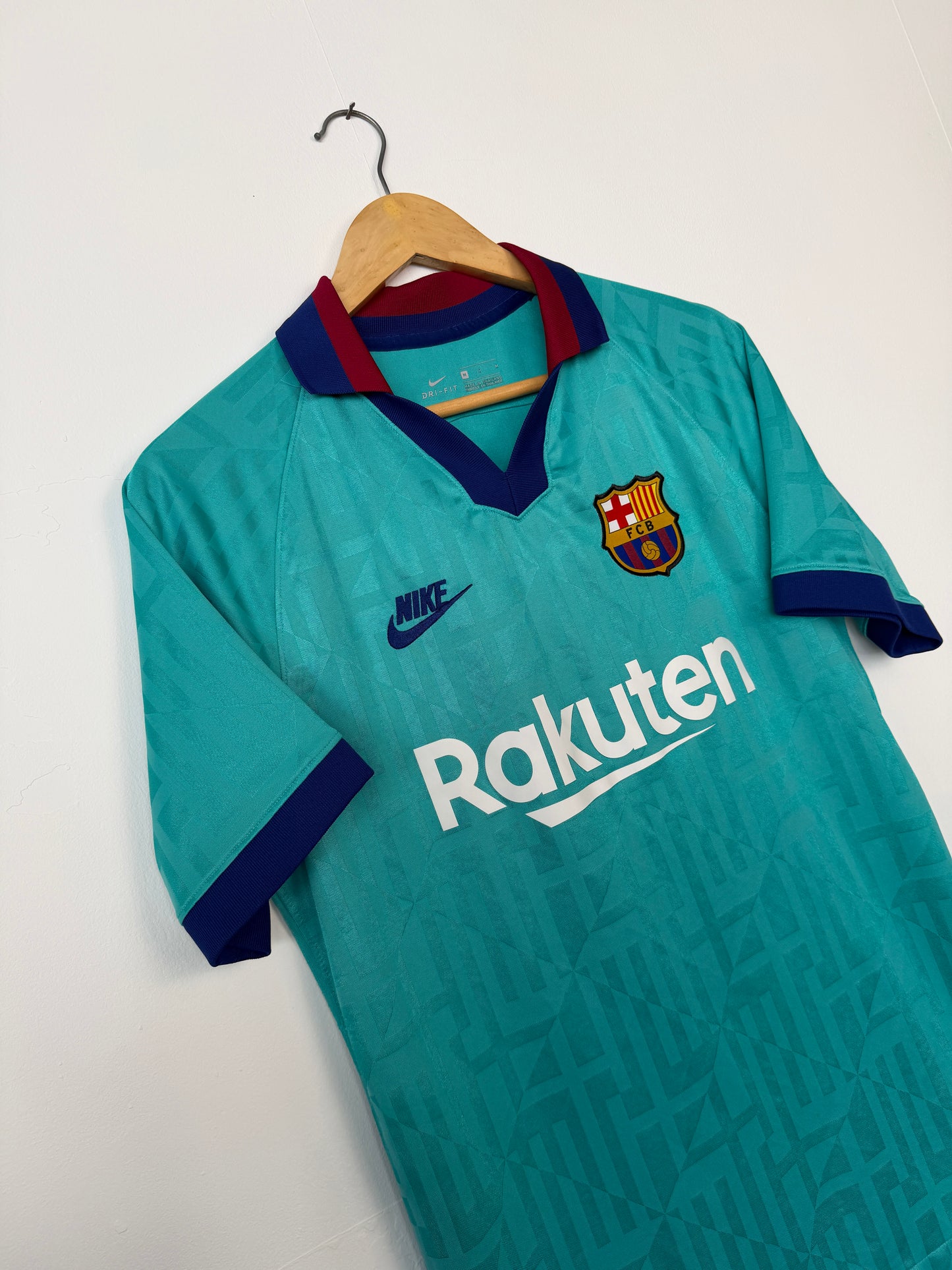 Lionel Messi FC Barcelona 2019-20 third football shirt (M)
