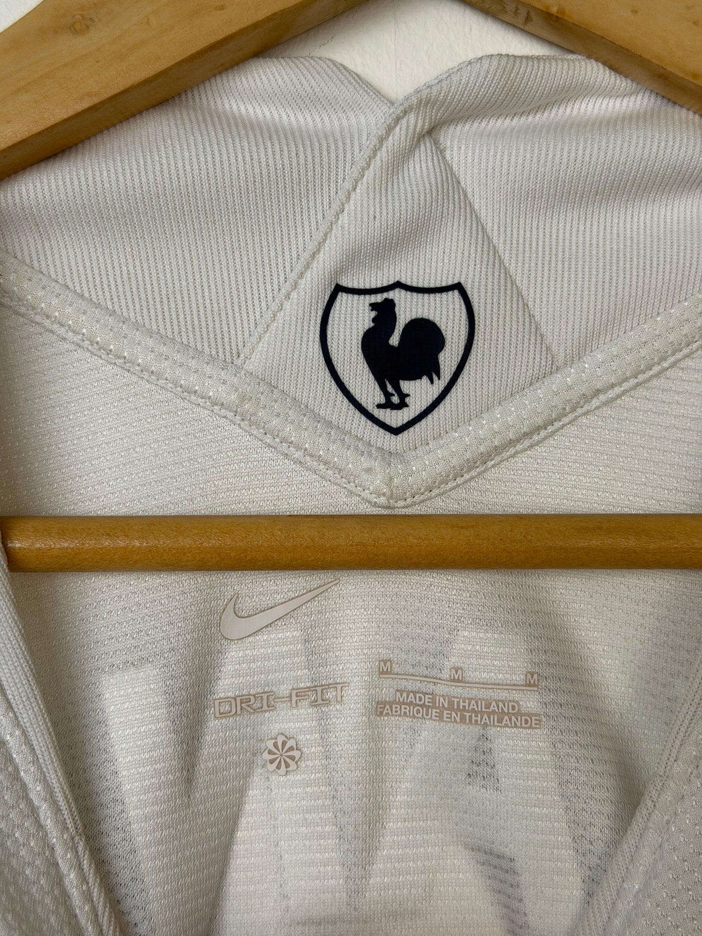 Harry Kane Tottenham Hotspur 2021-22 home football shirt (M)