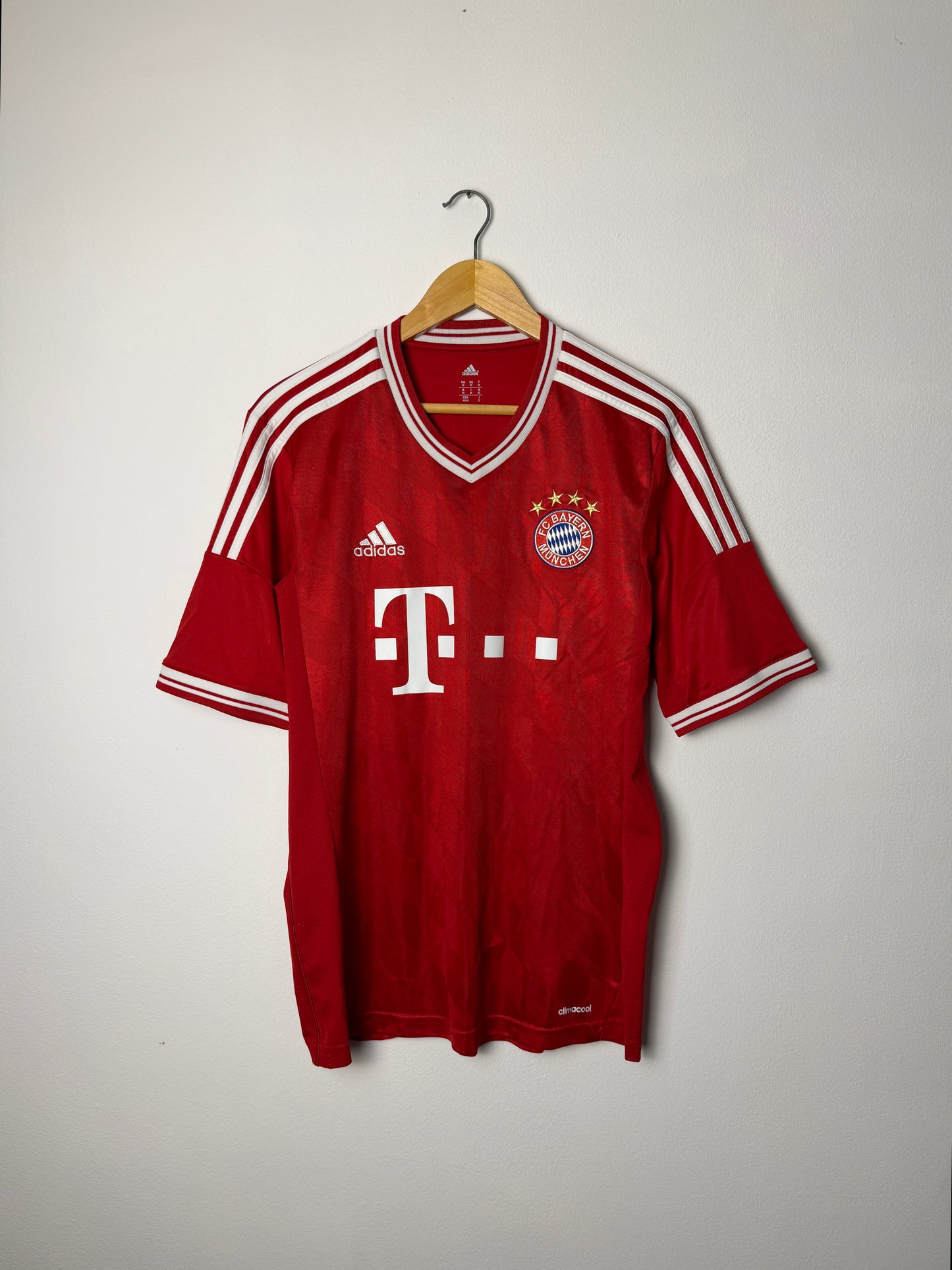 Arjen Robben FC Bayern Munich 2013-14 home football shirt (M)