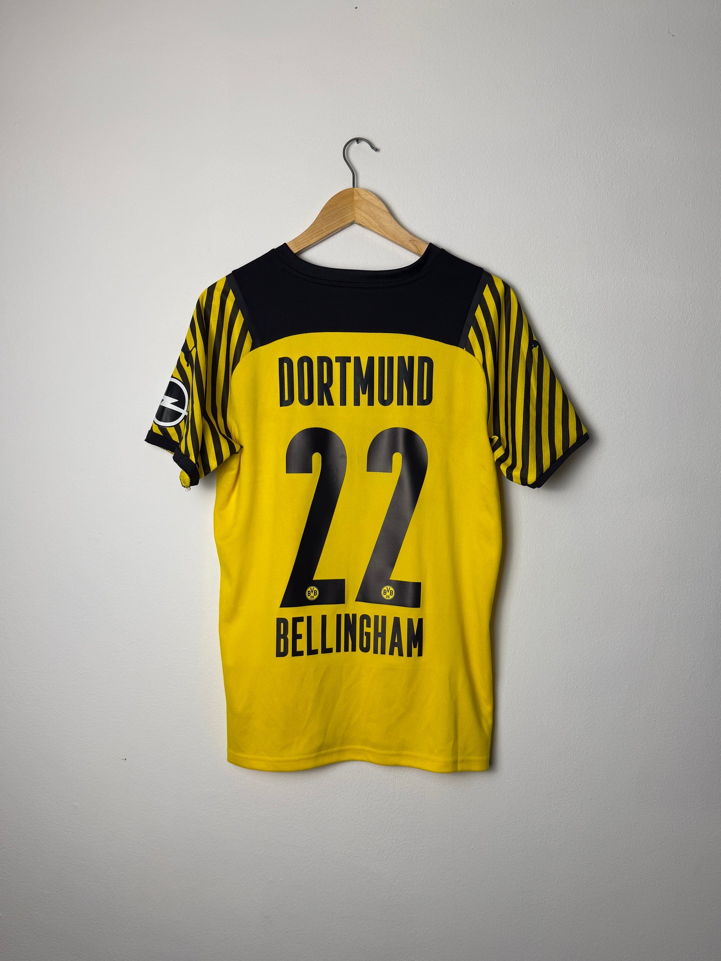 Jude Bellingham Borussia Dortmund 2021-22 home football shirt (M)