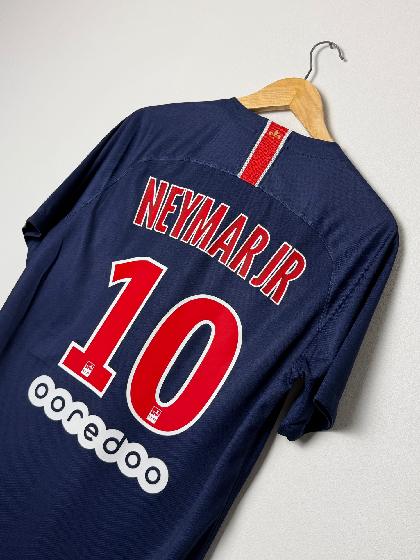 Neymar JR PSG 2018-19 home football shirt (M)