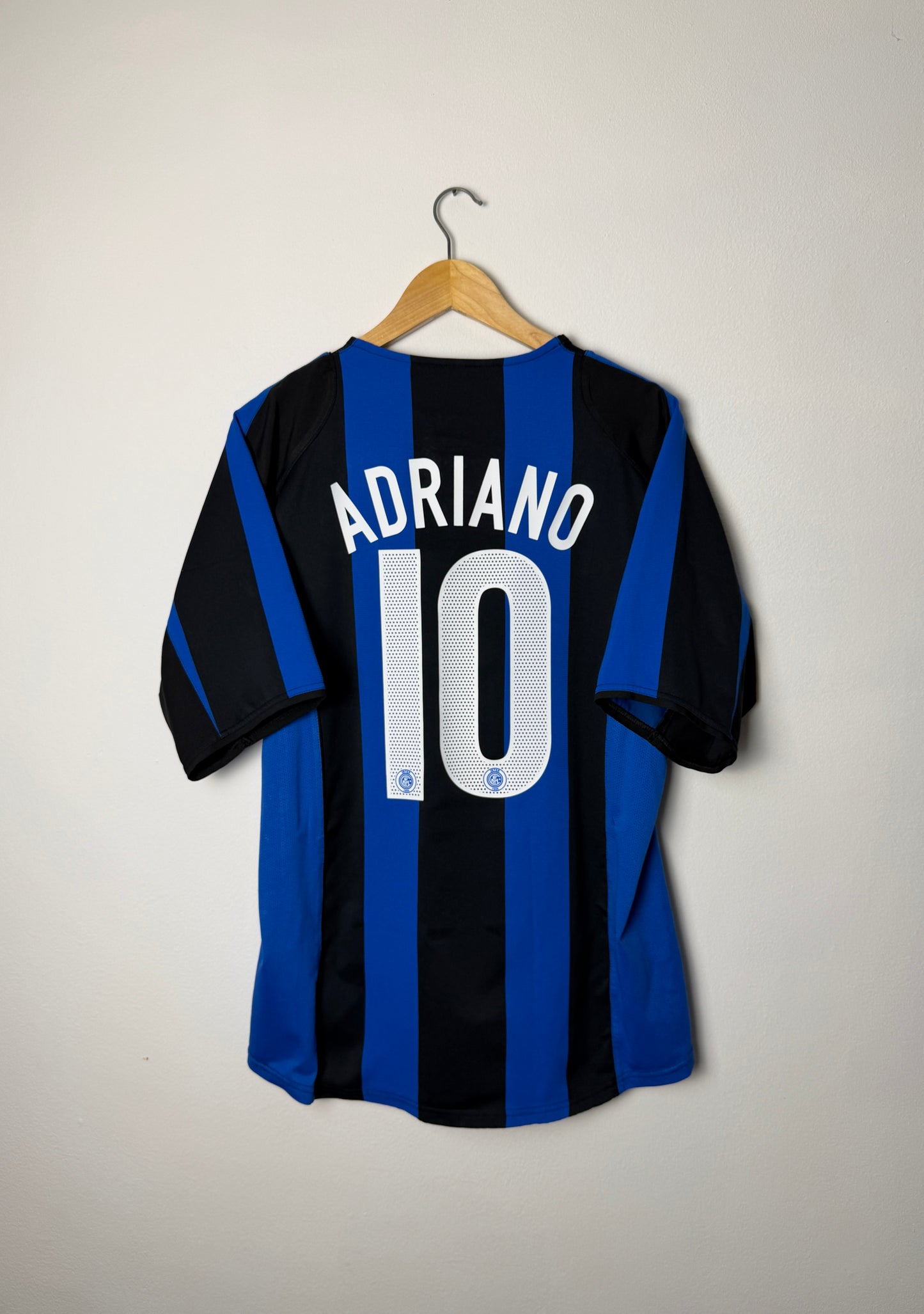 Adriano Inter Milan 2004-05 home football shirt (L)