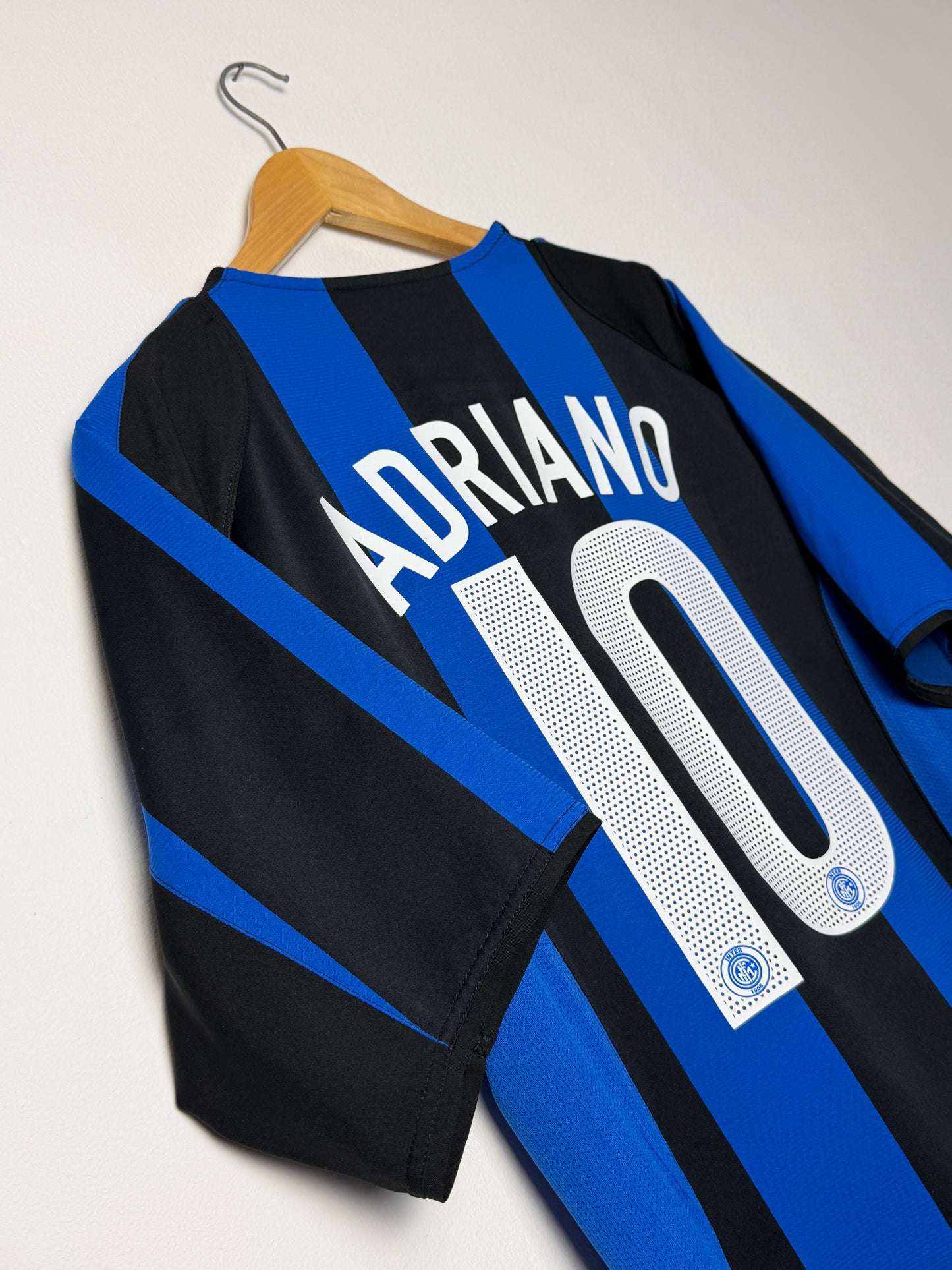Adriano Inter Milan 2004-05 home football shirt (L)