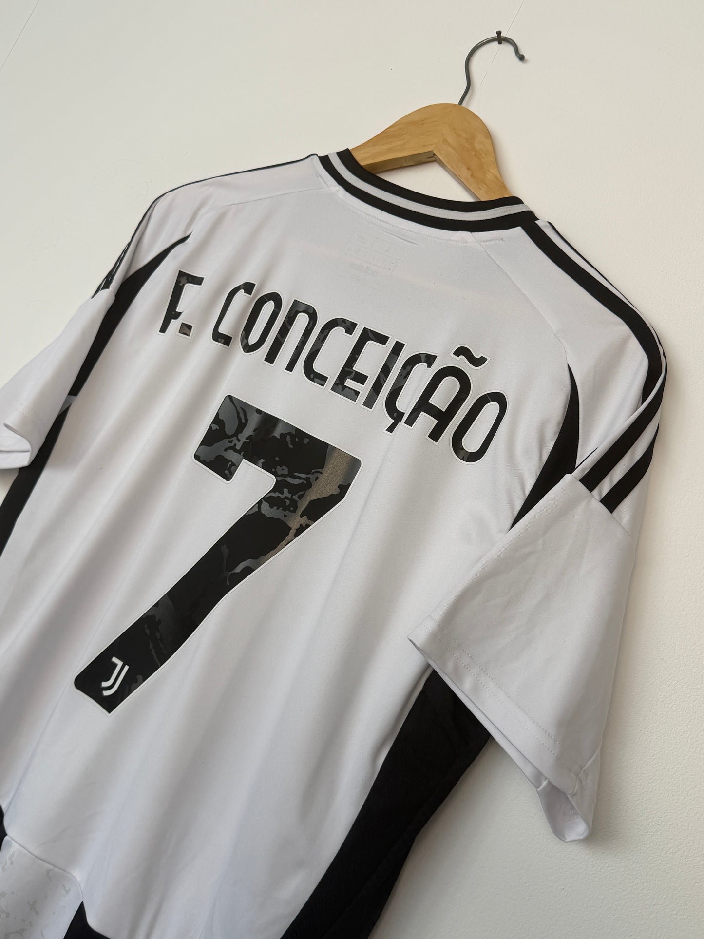 Francisco Conceição Juventus FC 2024-25 home football shirt (L)