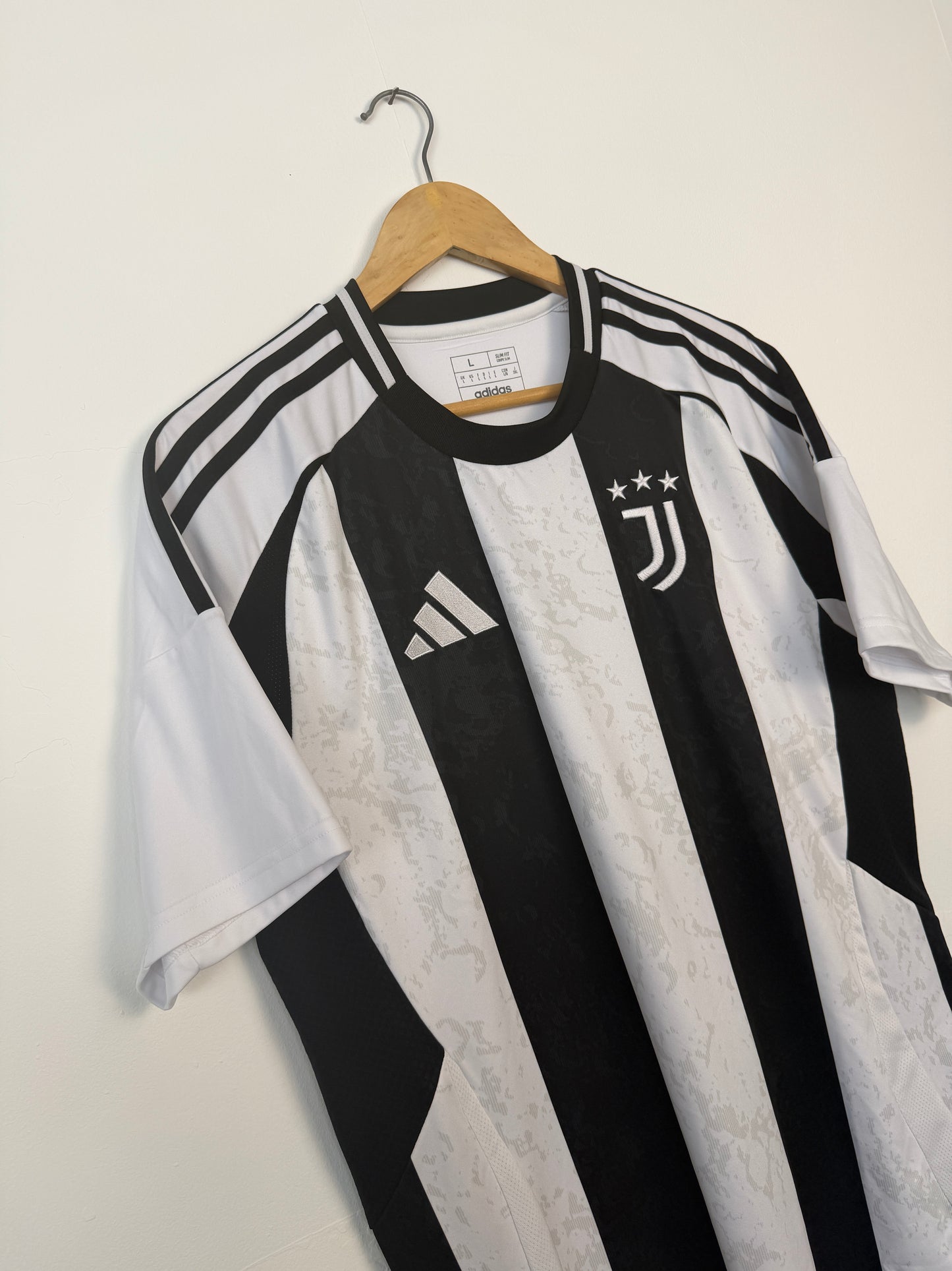 Francisco Conceição Juventus FC 2024-25 home football shirt (L)