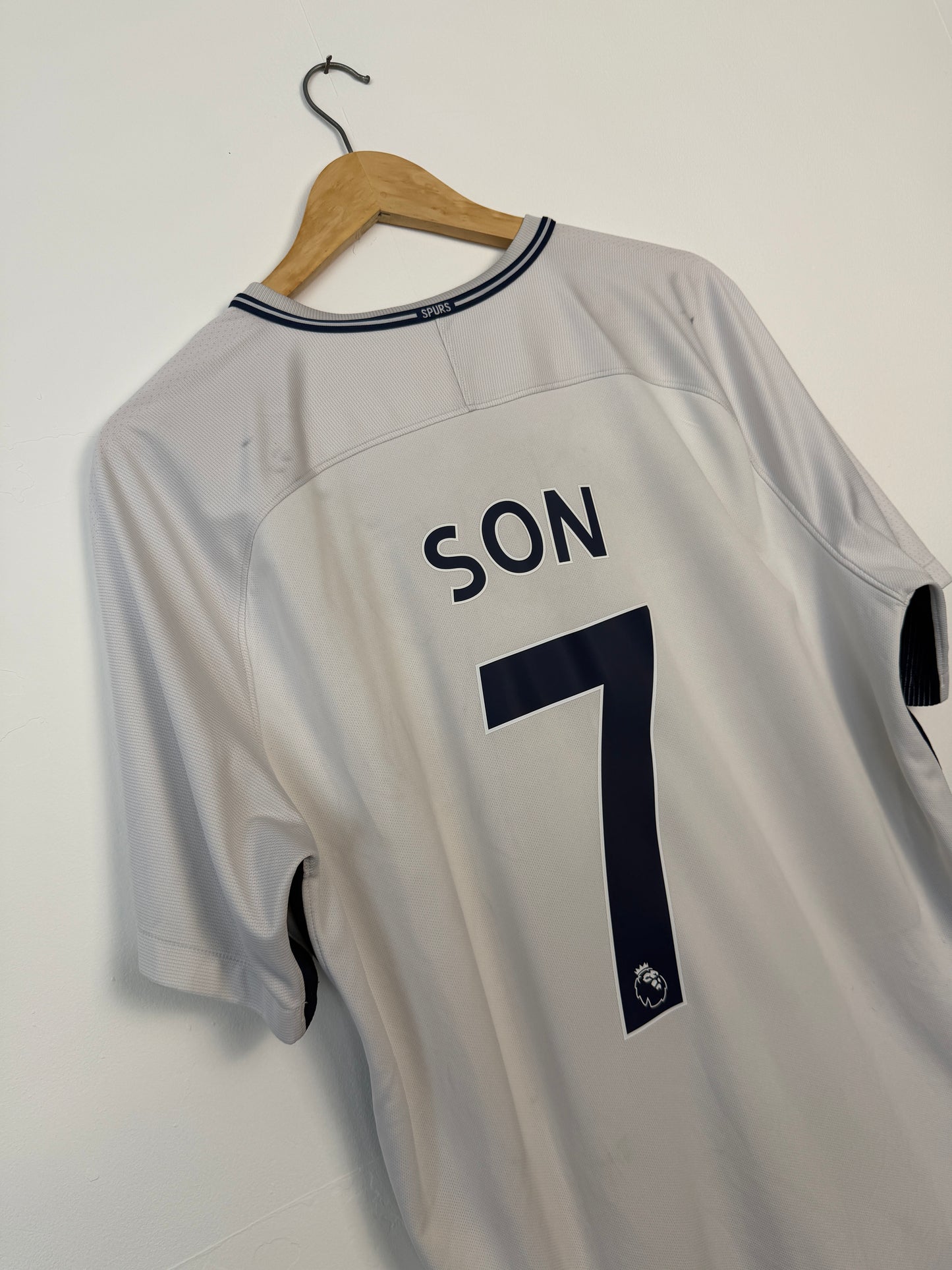 Son Hueng-Min Tottenham Hotspur 2017-18 home football shirt (XL)