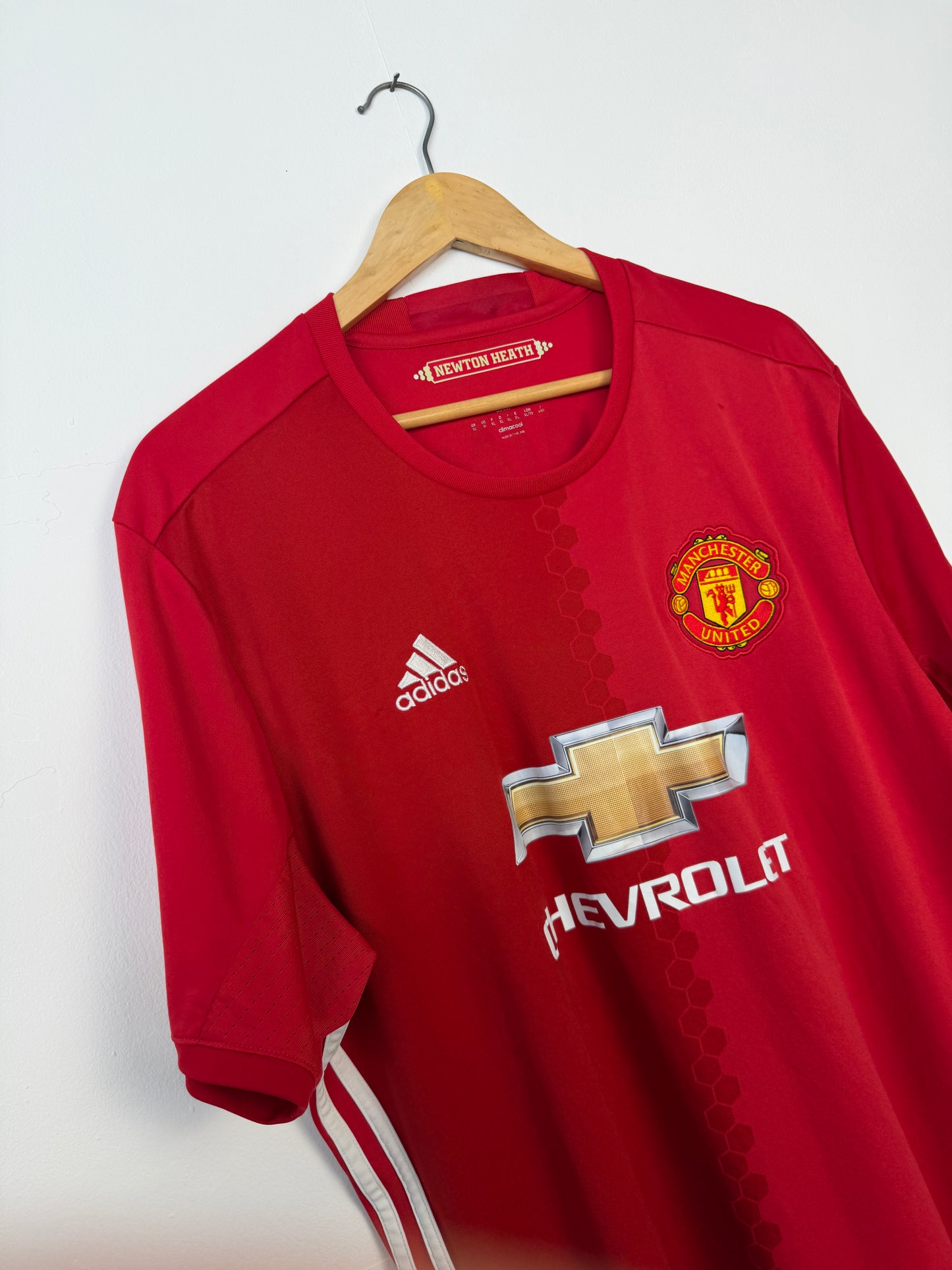 Zlatan Ibrahimovic Manchester United 2016-17 home football shirt (XL)