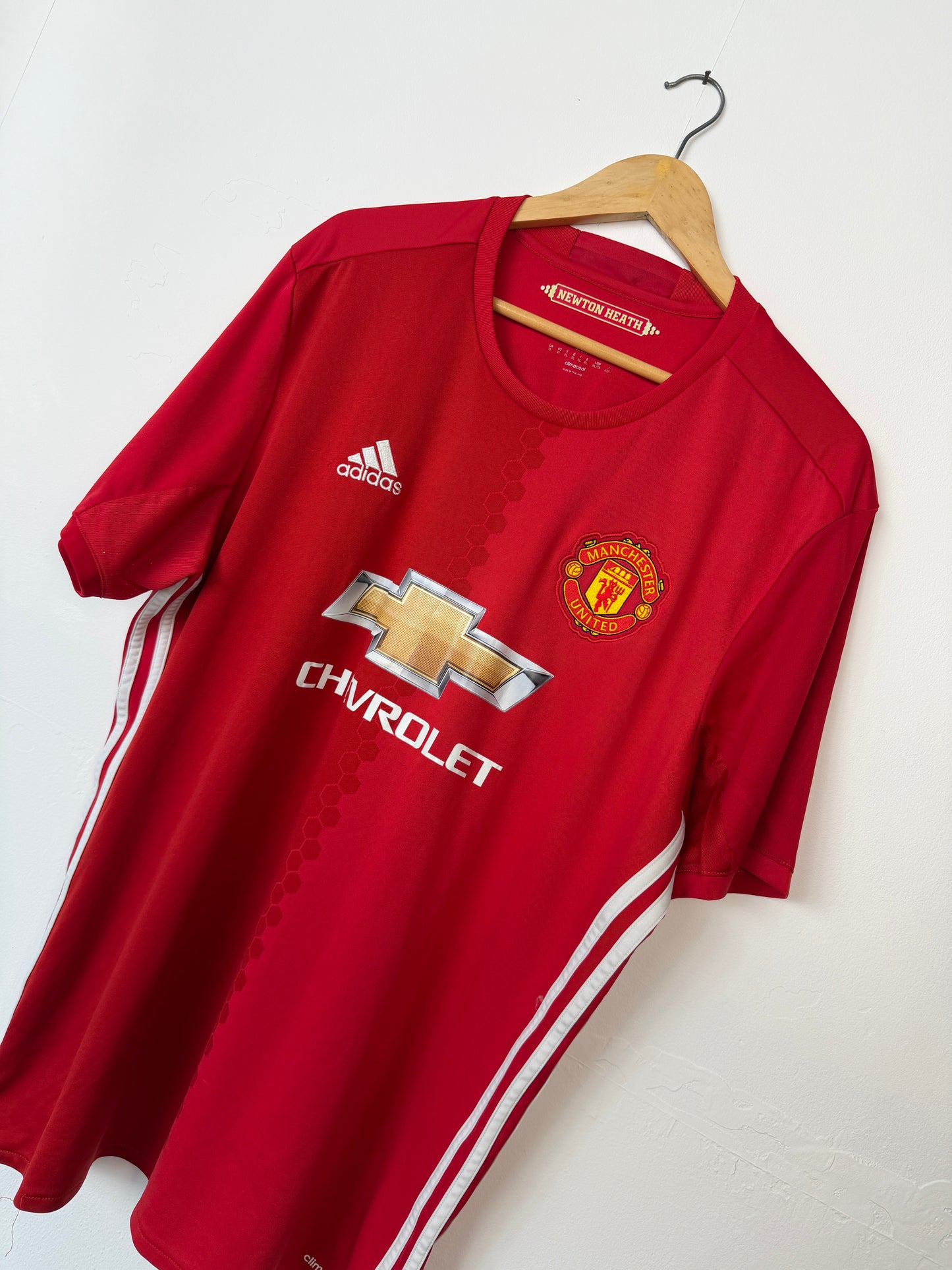 Zlatan Ibrahimovic Manchester United 2016-17 home football shirt (XL)