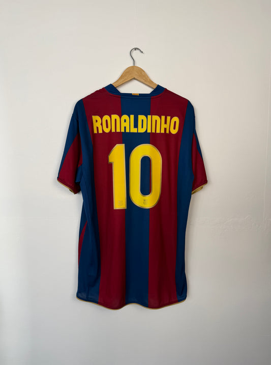Ronaldinho FC Barcelona 2007-08 home football shirt (XL)