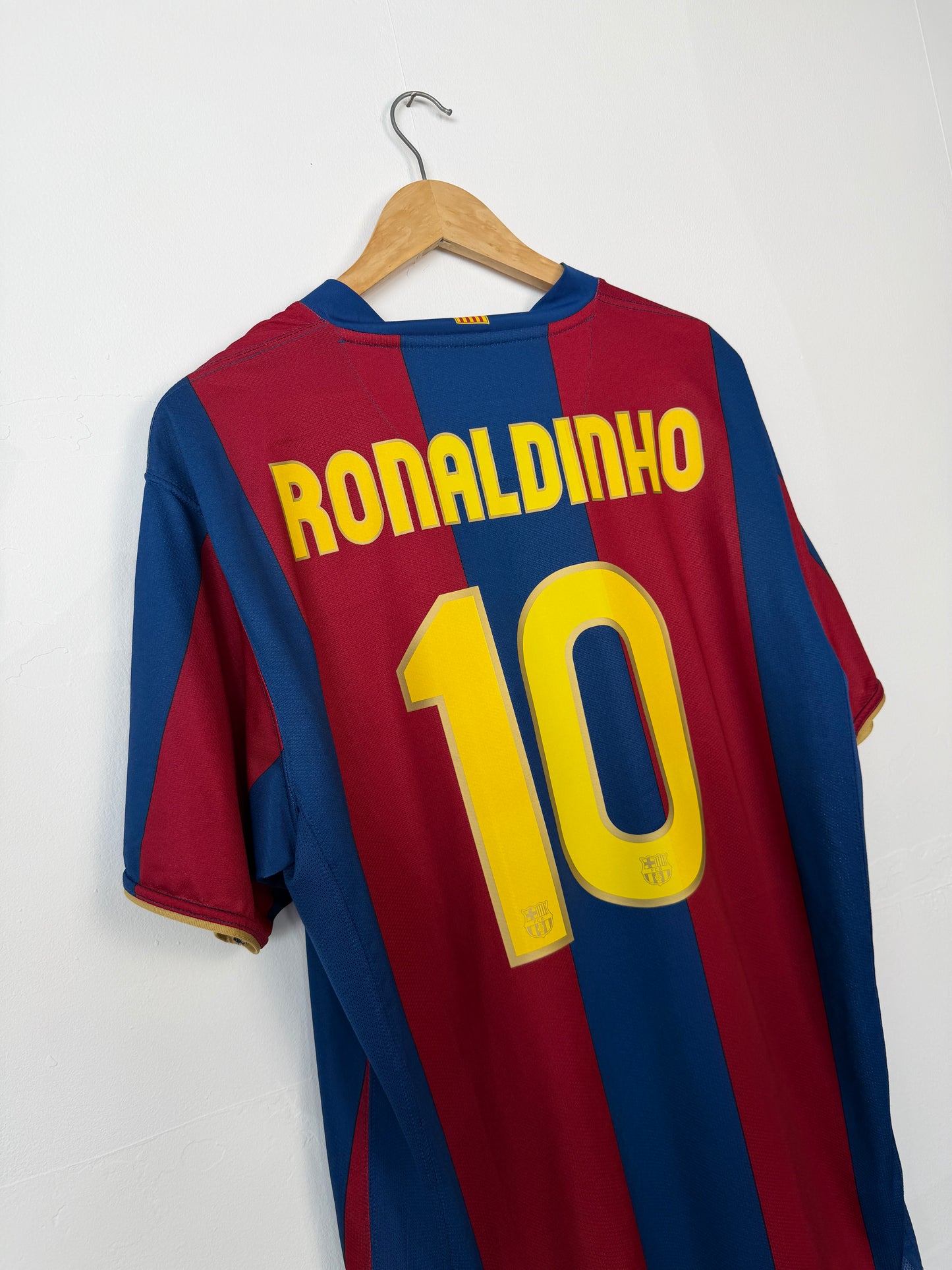 Ronaldinho FC Barcelona 2007-08 home football shirt (XL)