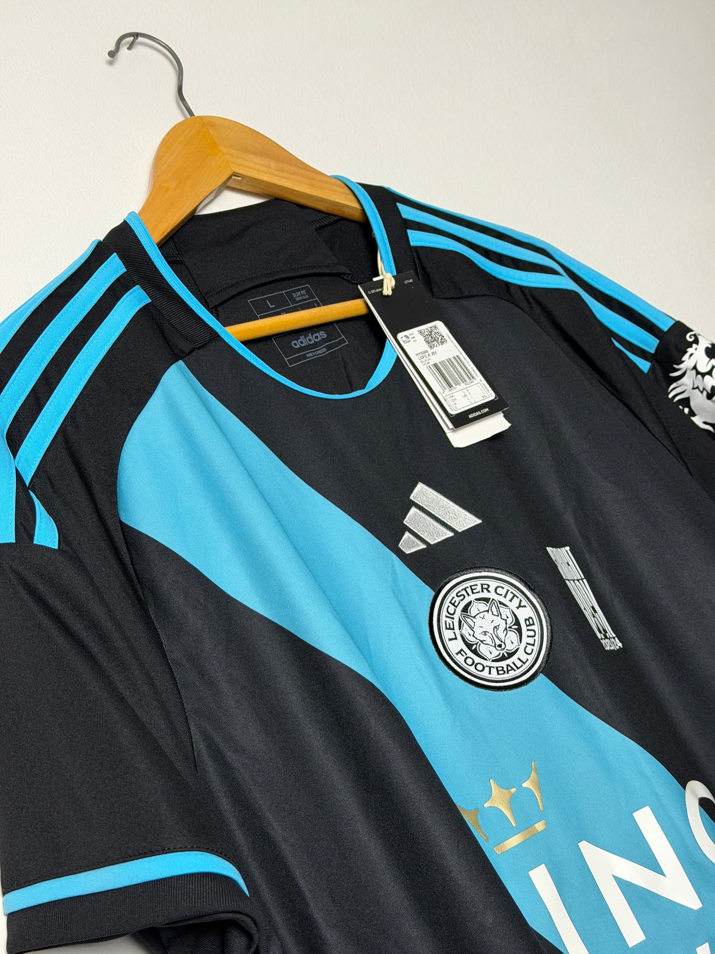 Abdul Fatawu Leicester City FC 2023-24 away football shirt (L)