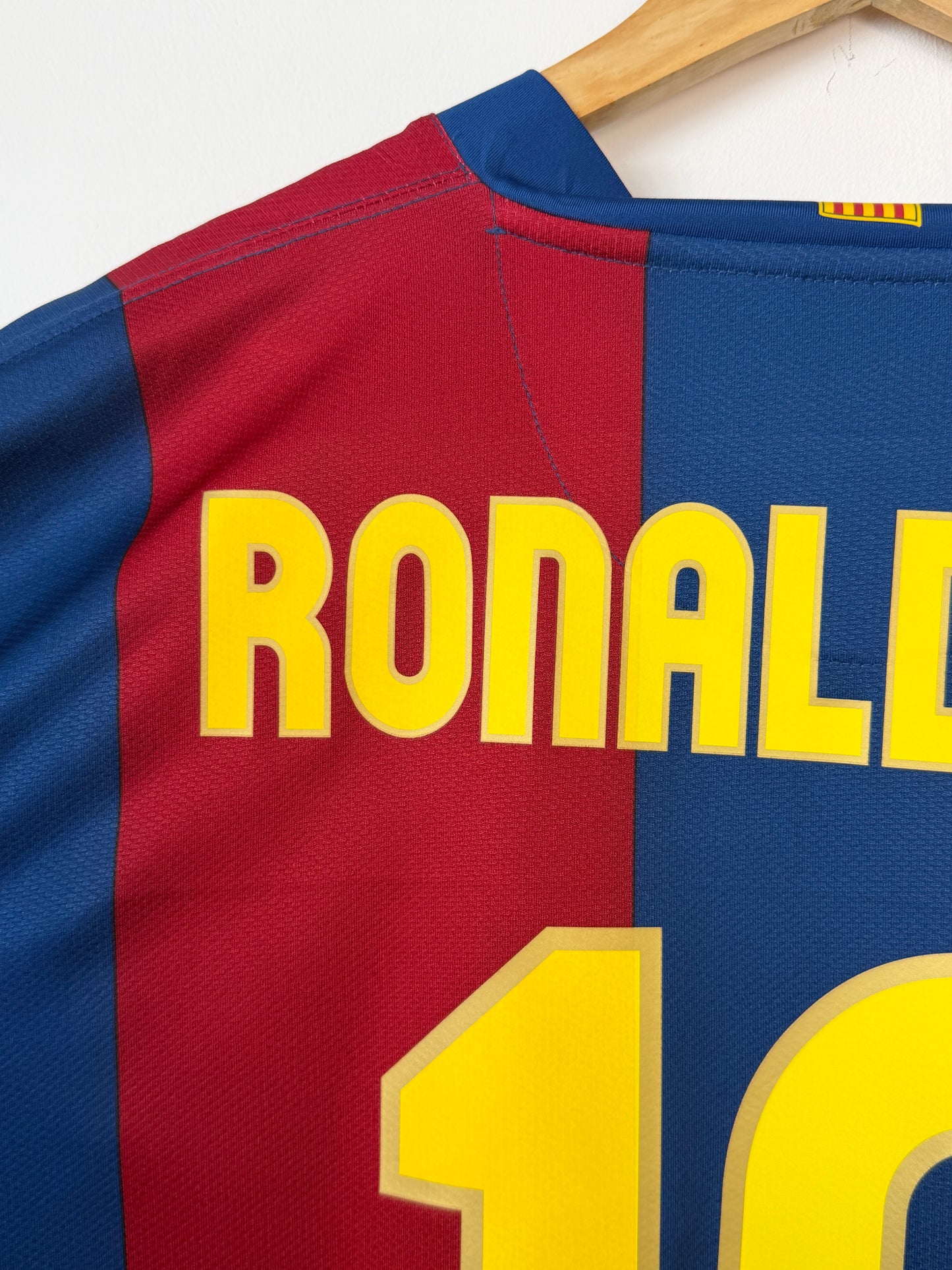 Ronaldinho FC Barcelona 2007-08 home football shirt (XL)