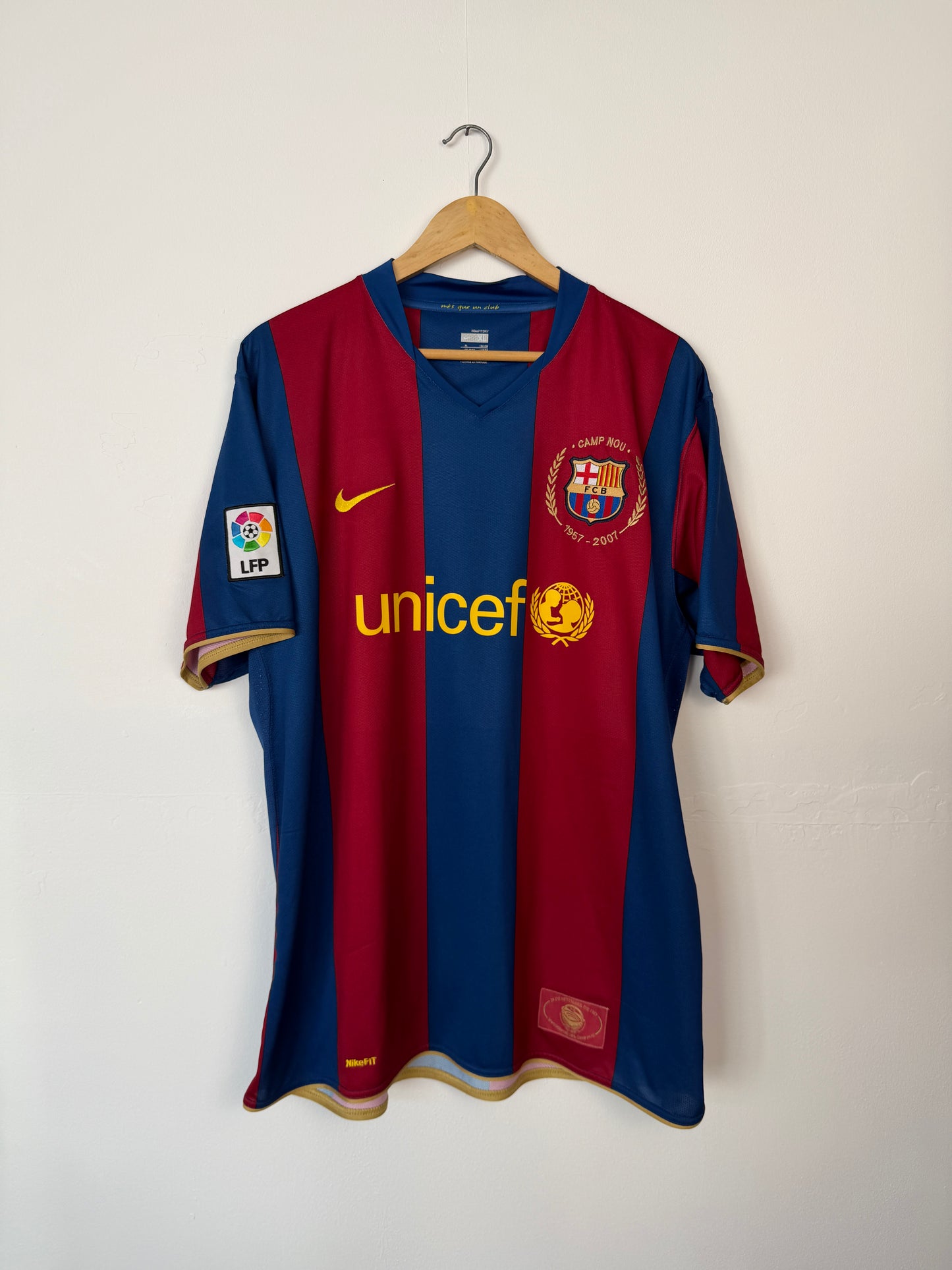 Ronaldinho FC Barcelona 2007-08 home football shirt (XL)