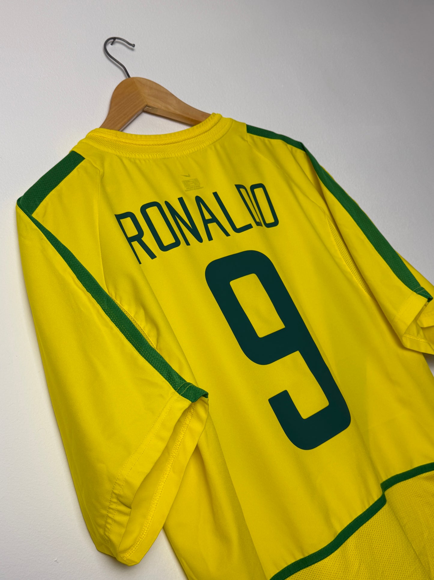 Ronaldo Brazil 2002 World Cup home football shirt (L)