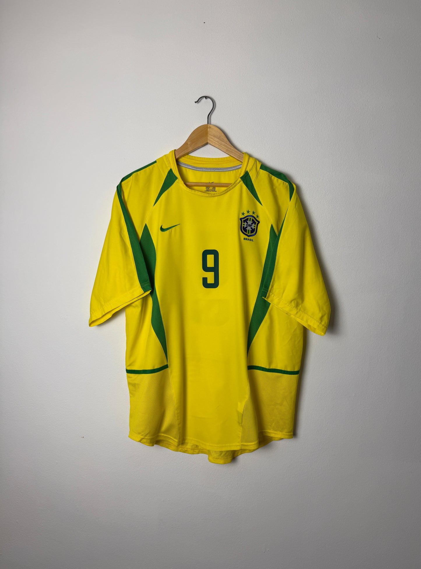 Ronaldo Brazil 2002 World Cup home football shirt (L)