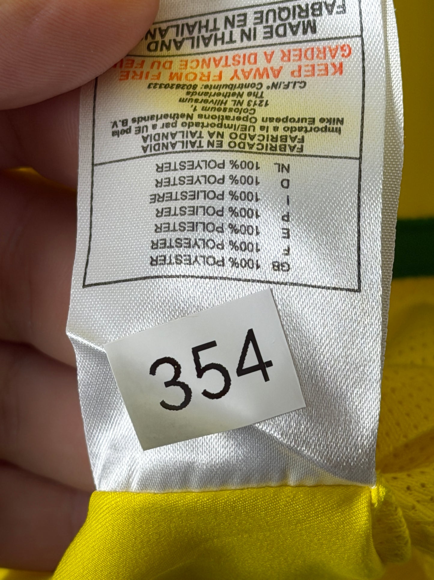 Ronaldo Brazil 2002 World Cup home football shirt (L)