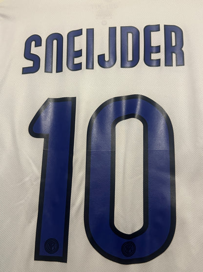 Wesley Sneijder Inter Milan 2010-11 away football shirt (M)