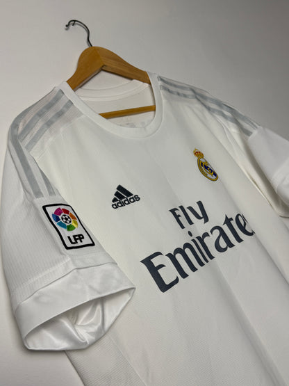 Cristiano Ronaldo Real Madrid CF 2015-16 home football shirt (XL)