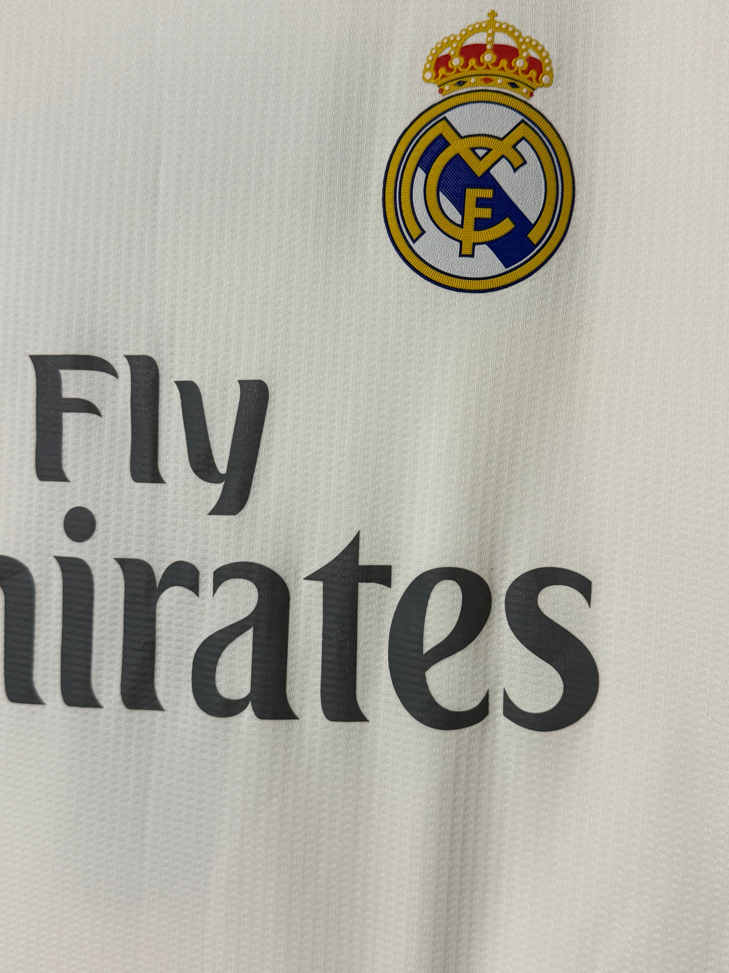 Cristiano Ronaldo Real Madrid CF 2015-16 home football shirt (XL)