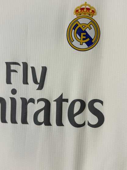 Cristiano Ronaldo Real Madrid CF 2015-16 home football shirt (XL)