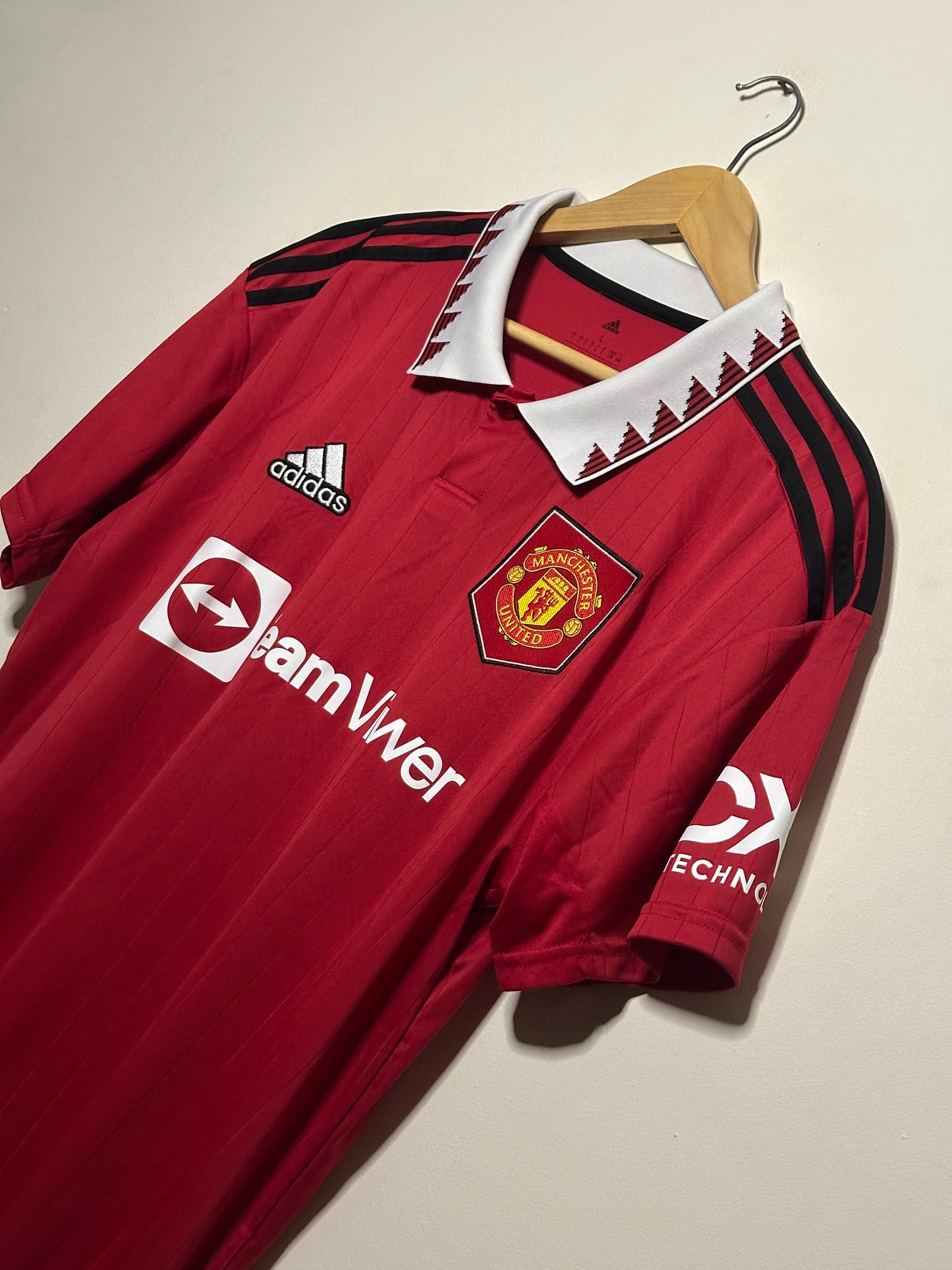 Manchester United 2022-23 home football shirt (L)