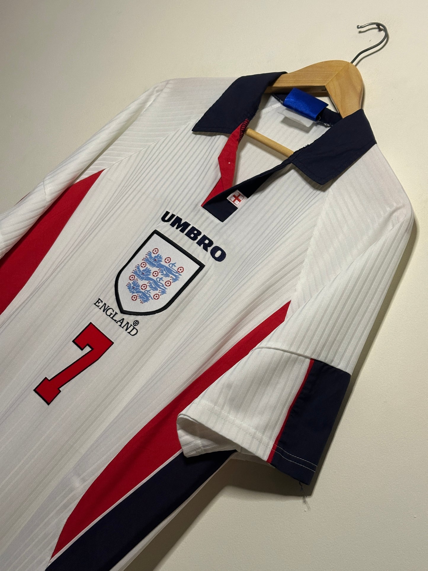 David Beckham England 1998 World Cup home football shirt (L)