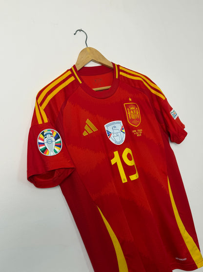 Lamine Yamal Spain Euro 2024 Final home football shirt (M)