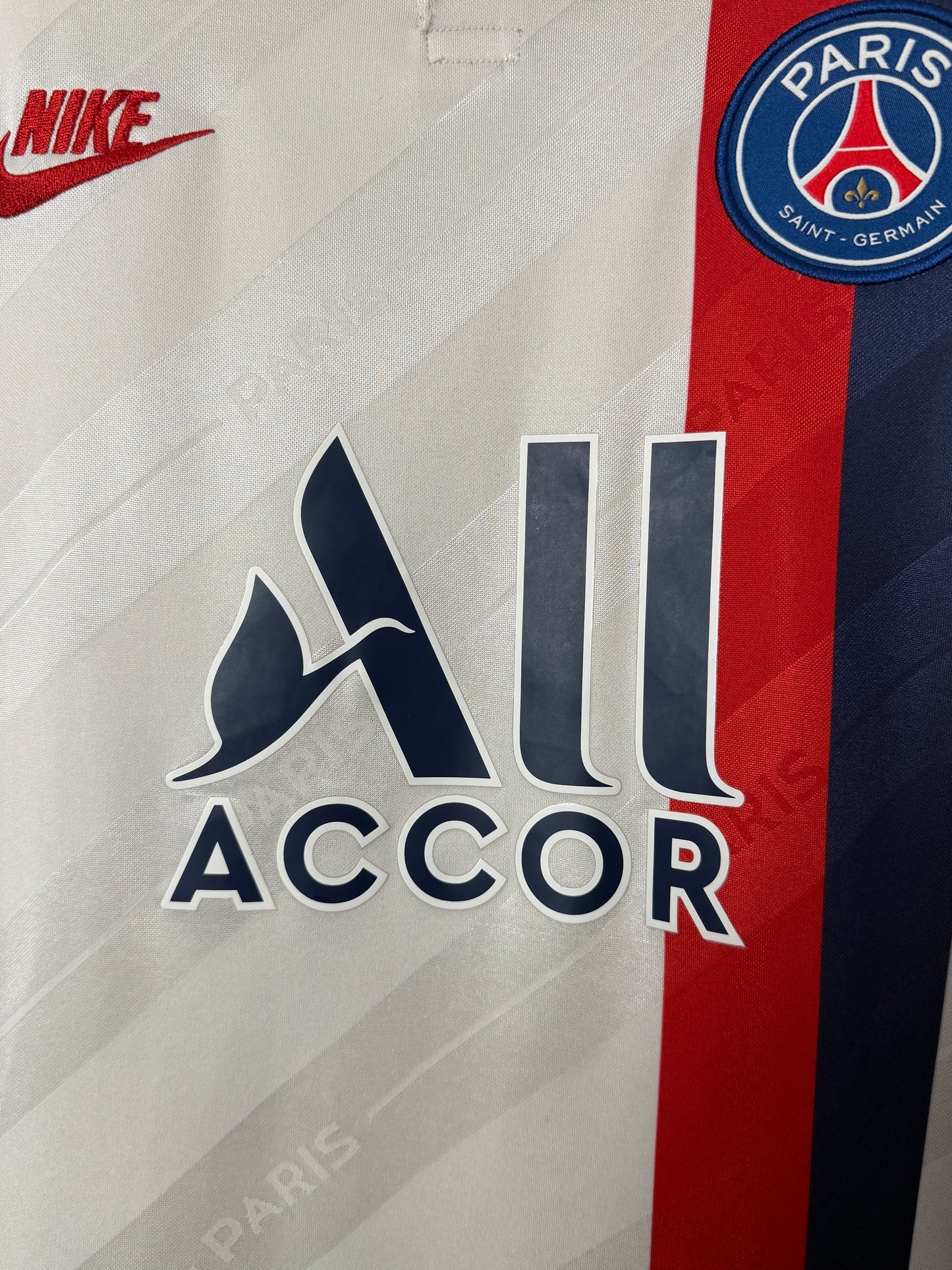 Neymar JR PSG 2019-20 third football shirt (M)