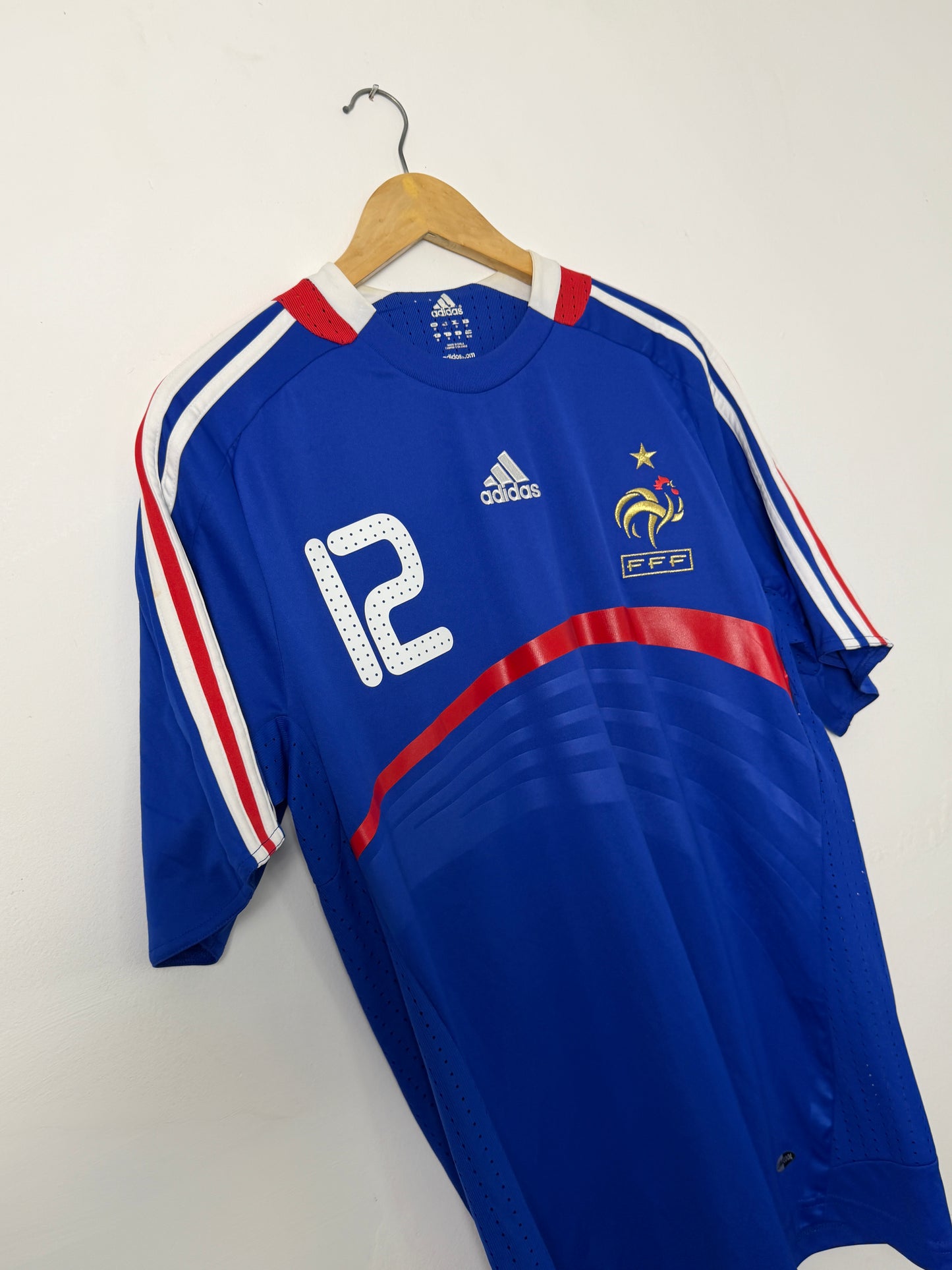 Thierry Henry France 2008 home football shirt (M)