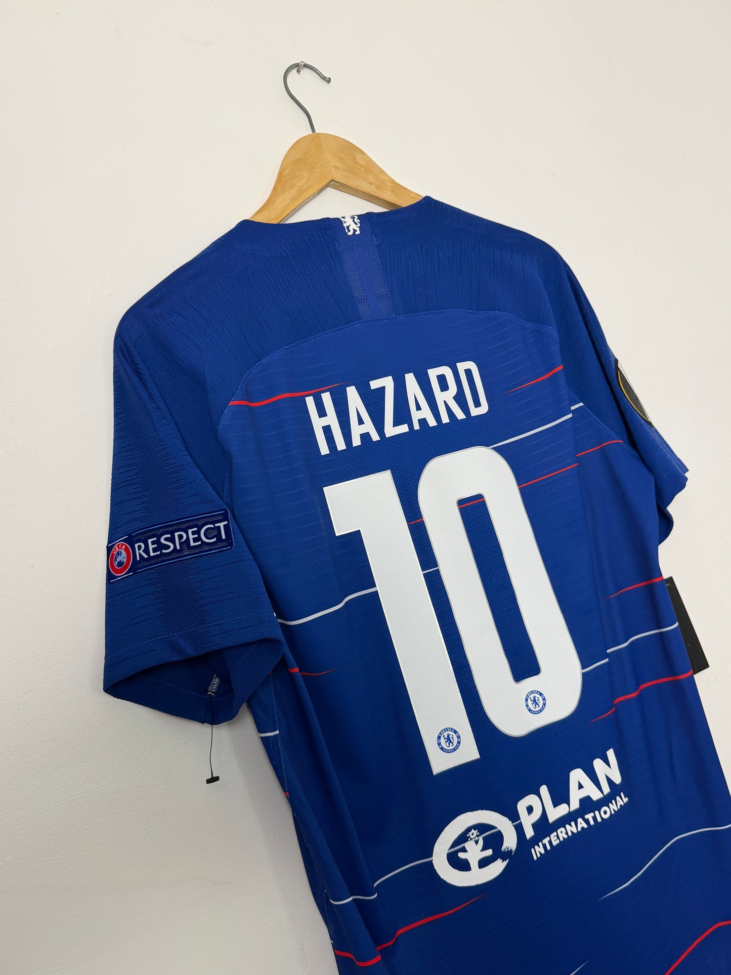 Eden Hazard Chelsea FC 2018-19 home VAPORKNIT football shirt (L)