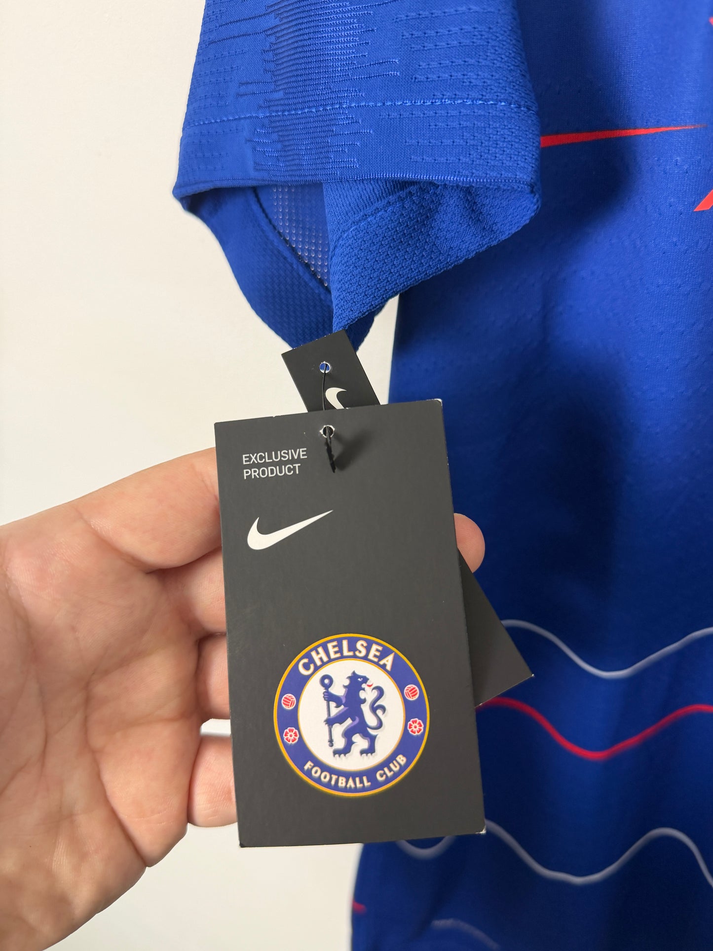 Eden Hazard Chelsea FC 2018-19 home VAPORKNIT football shirt (L)
