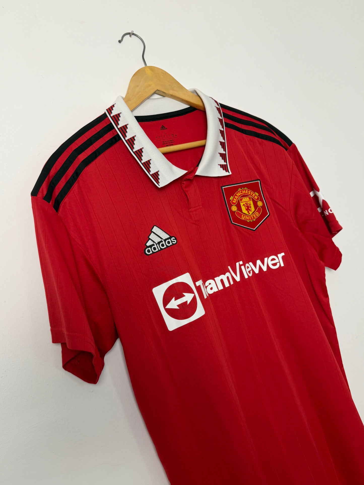 Kobbie Mainoo Manchester United 2022-23 home football shirt (L)
