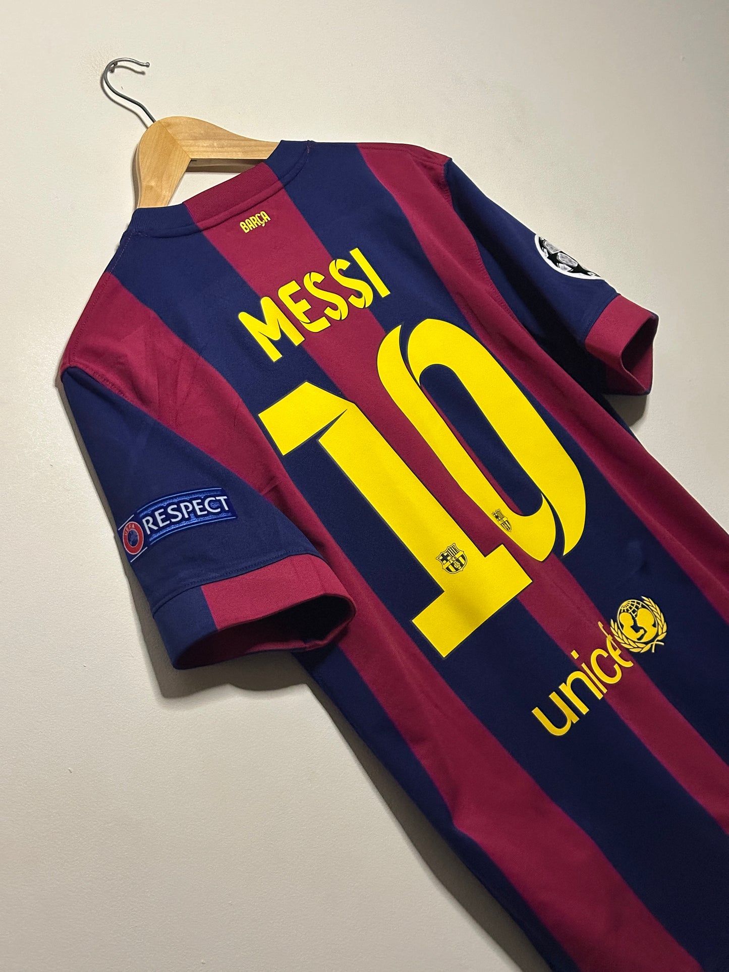 Lionel Messi FC Barcelona 2014-15 Champions League final edition home football shirt (M)