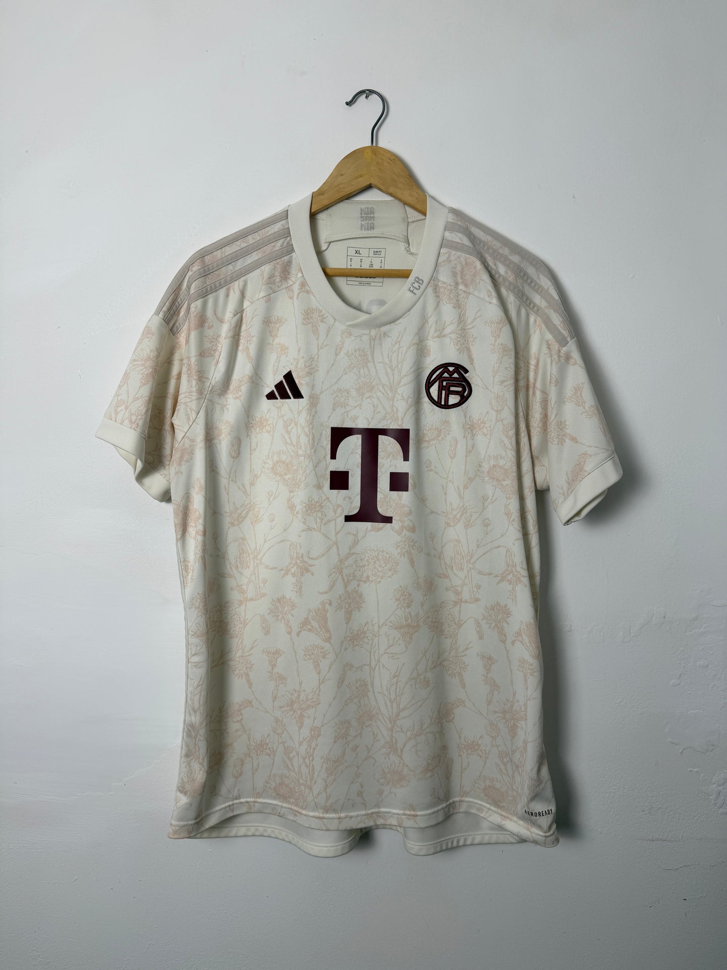 Harry Kane FC Bayern Munich 2023-24 third football shirt (XL)