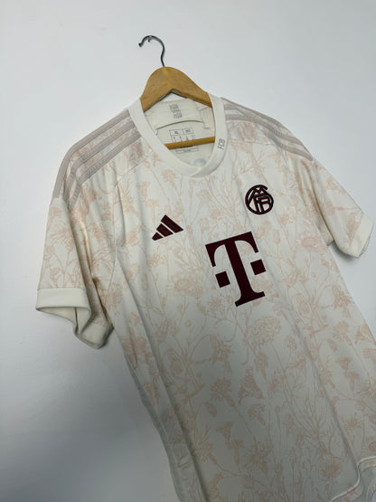 Harry Kane FC Bayern Munich 2023-24 third football shirt (XL)