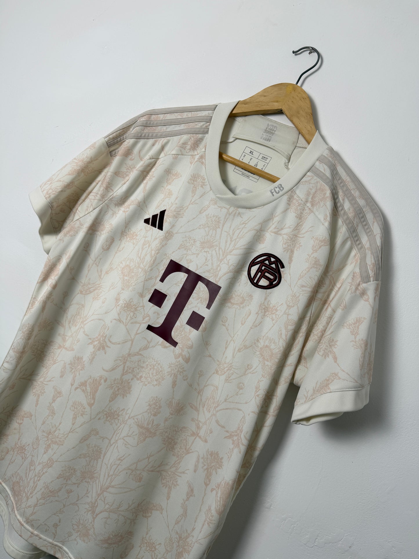 Harry Kane FC Bayern Munich 2023-24 third football shirt (XL)