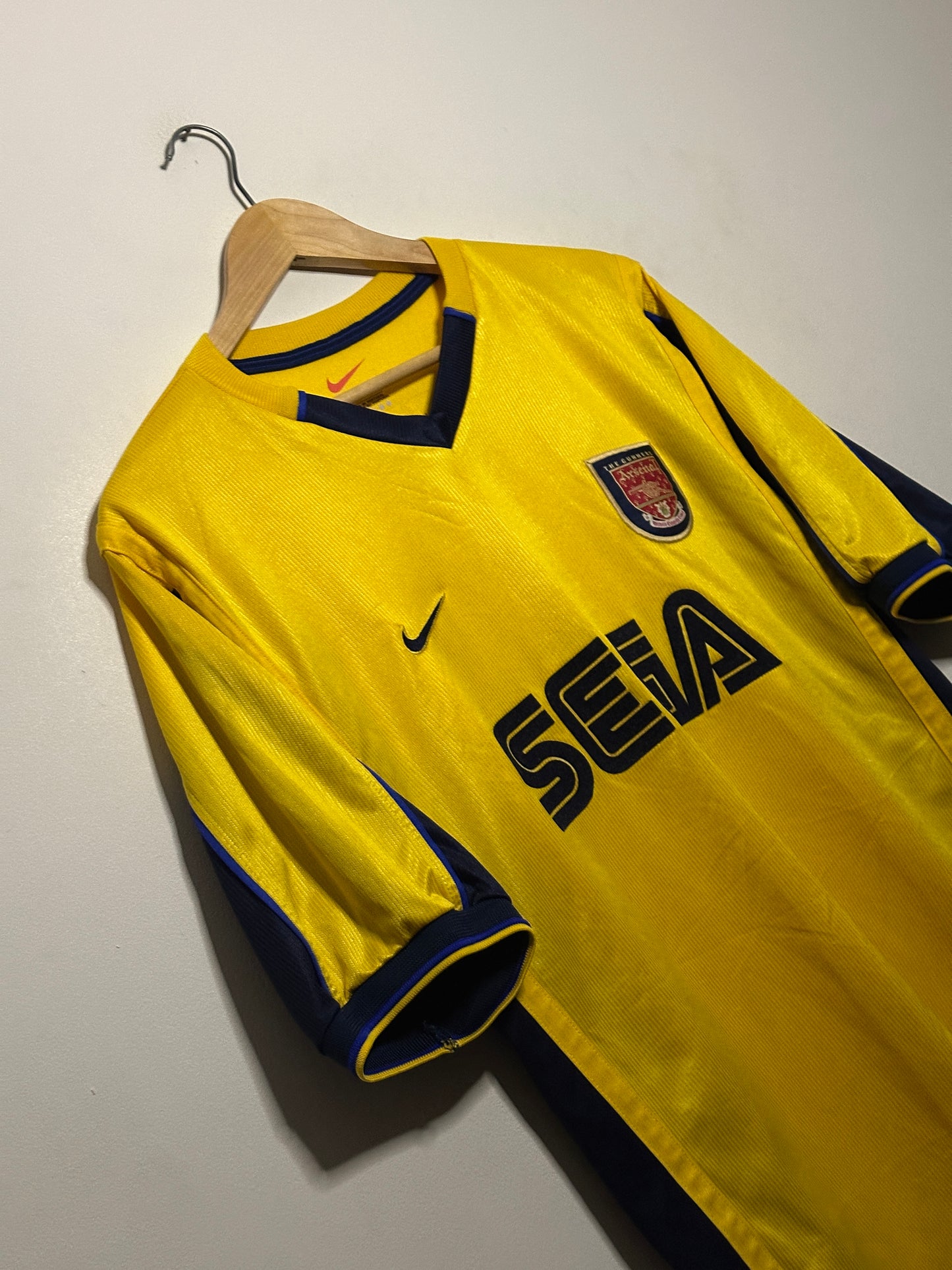 Thierry Henry Arsenal FC 1999-01 away football shirt (L)
