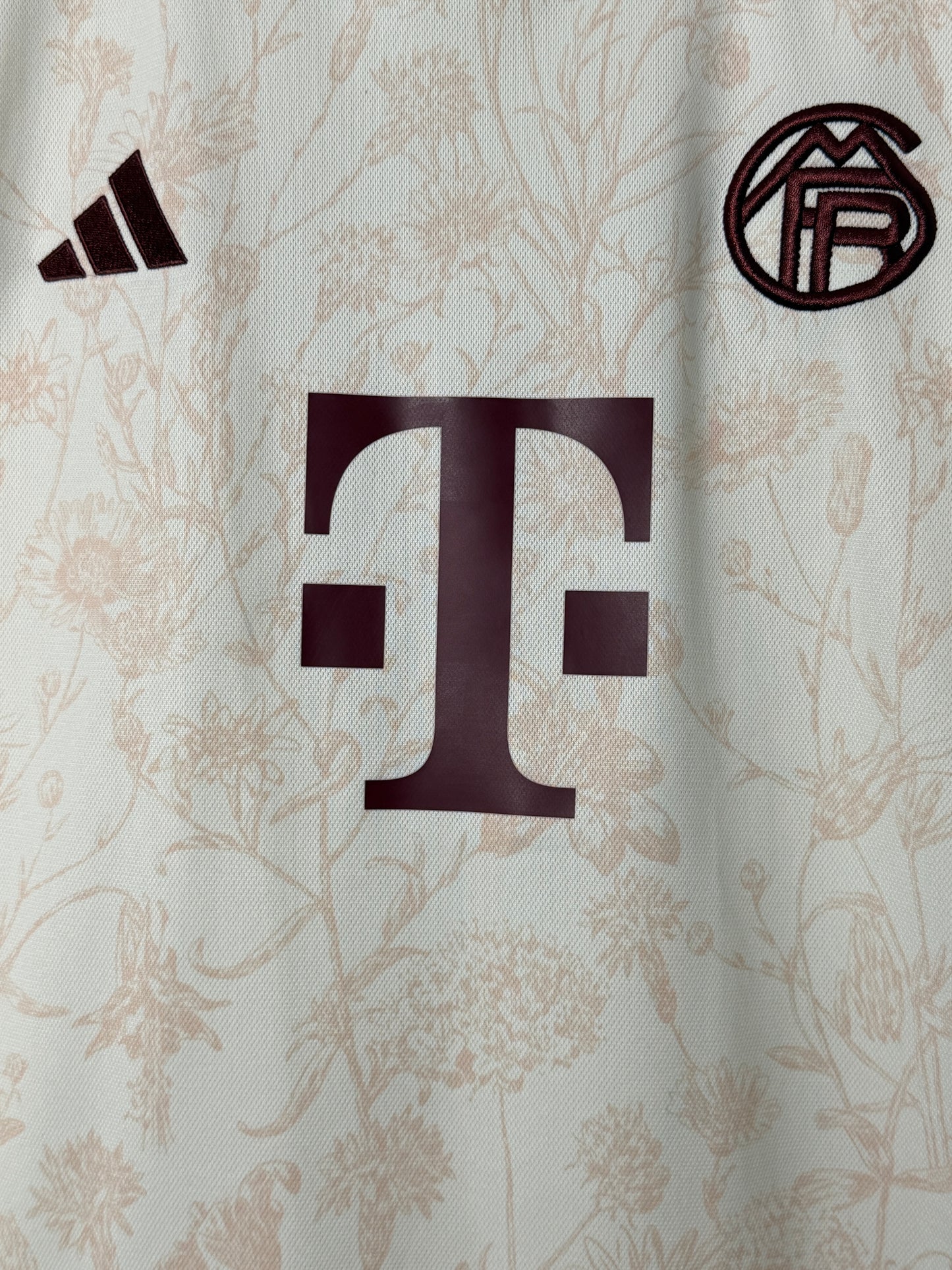 Harry Kane FC Bayern Munich 2023-24 third football shirt (XL)