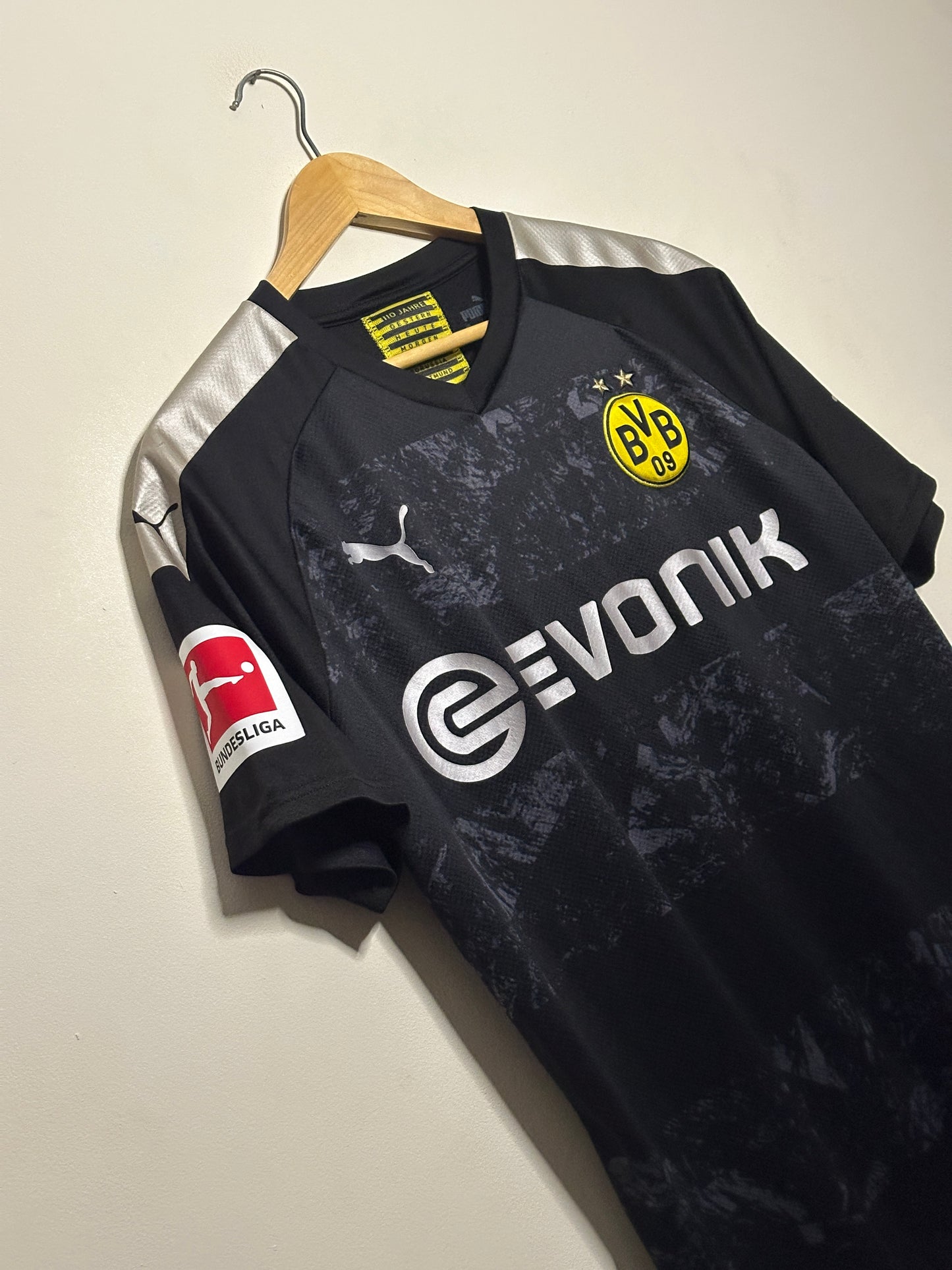 Marco Reus Borussia Dortmund 2019-20 away football shirt (L)