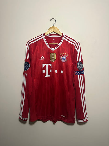 Arjen Robben FC Bayern Munich 2013-14 long sleeve home football shirt (M)