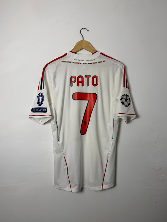 Alexandre Pato AC Milan 2011-12 away football shirt (M)