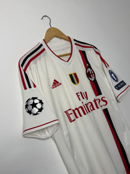 Alexandre Pato AC Milan 2011-12 away football shirt (M)