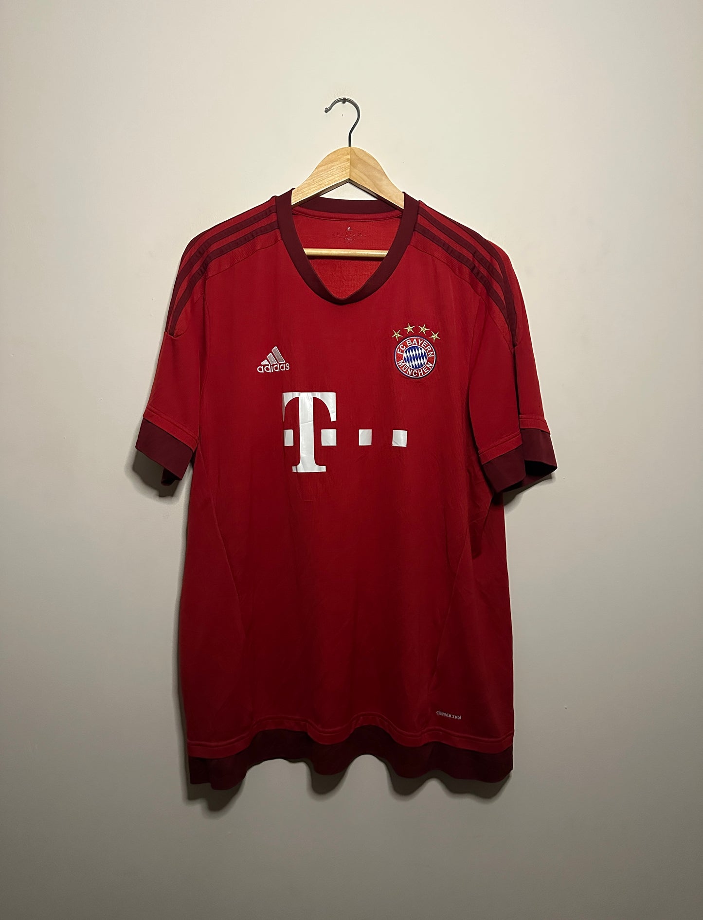 FC Bayern Munich 2015-16 home football shirt (XXL)