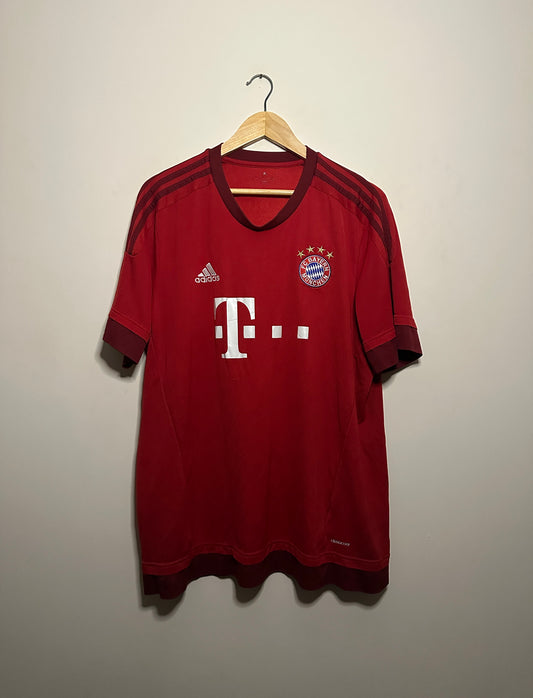 FC Bayern Munich 2015-16 home football shirt (XXL)