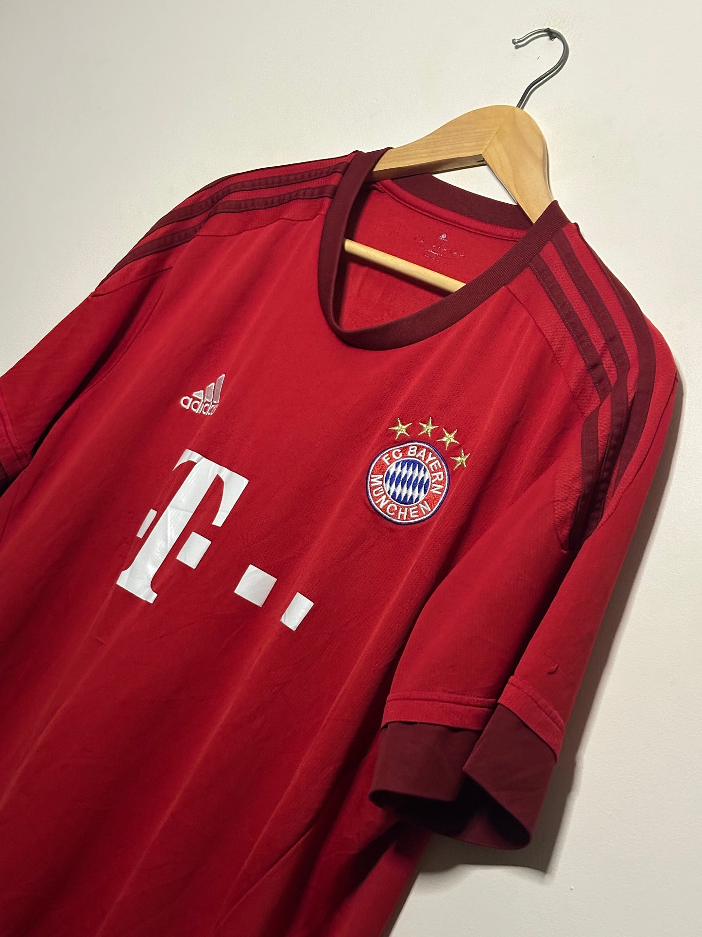 FC Bayern Munich 2015-16 home football shirt (XXL)
