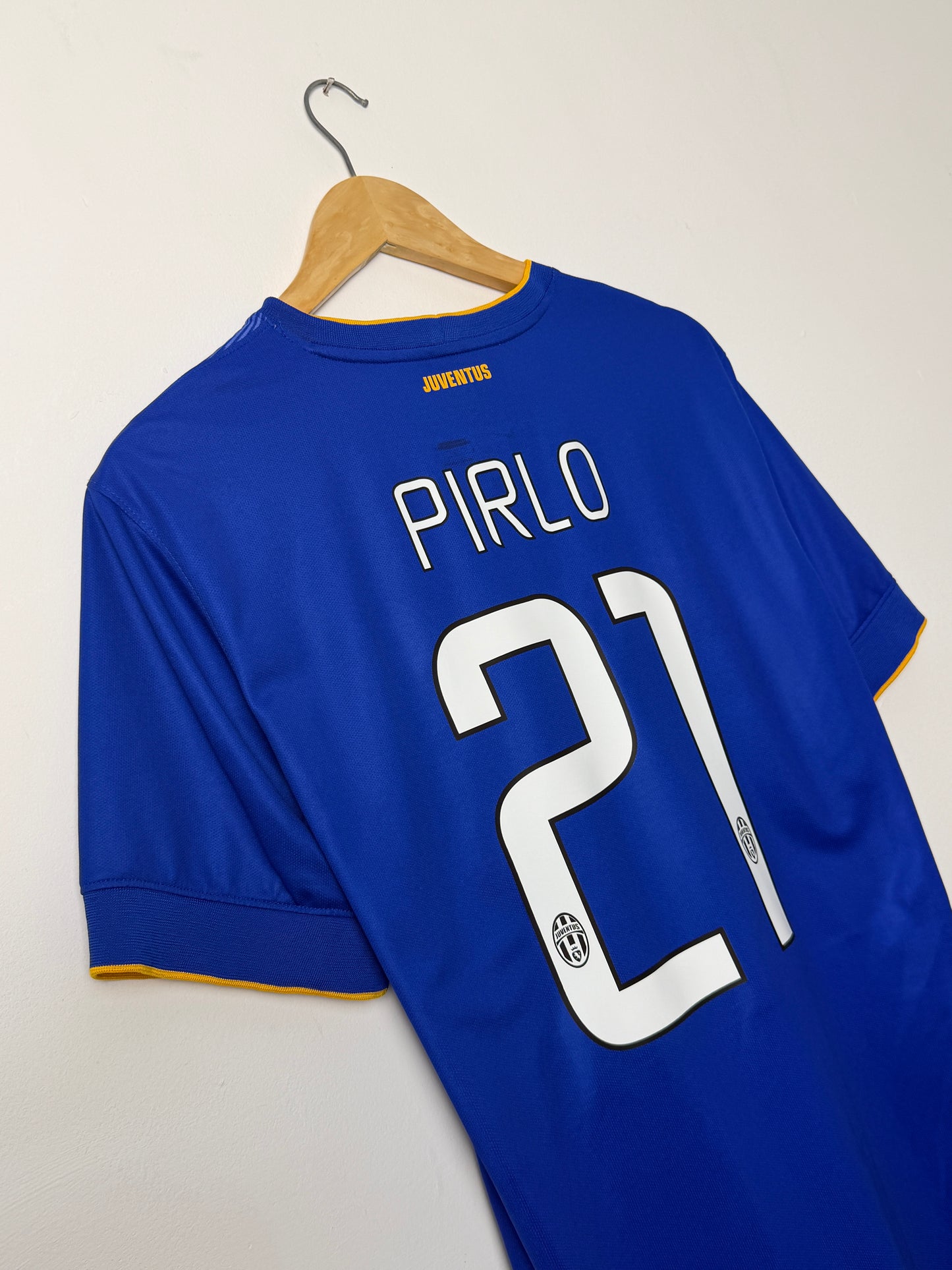 Andrea Pirlo Juventus FC 2014-15 away football shirt (M)