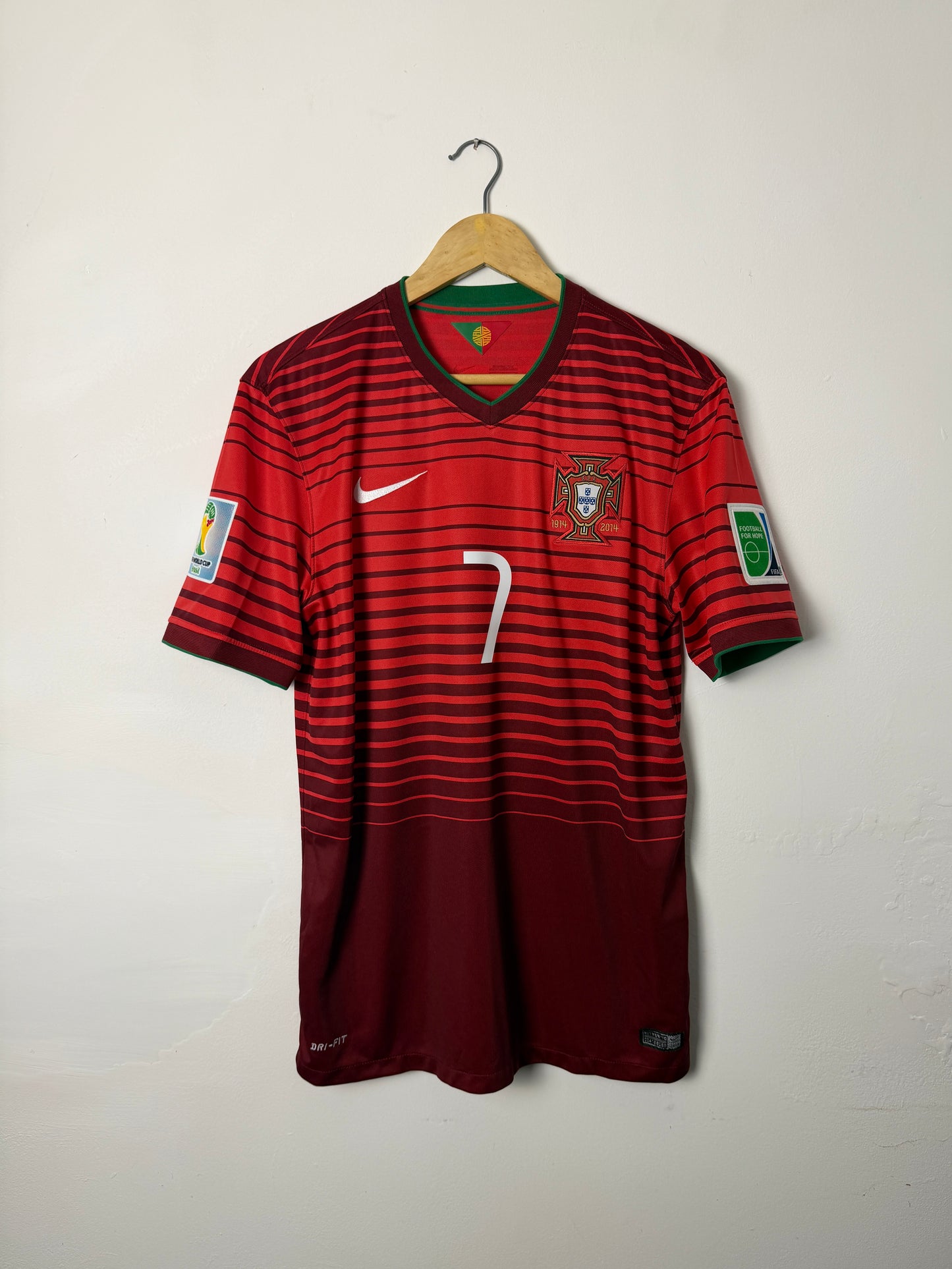 Cristiano Ronaldo Portugal 2014 World Cup home football shirt (M)