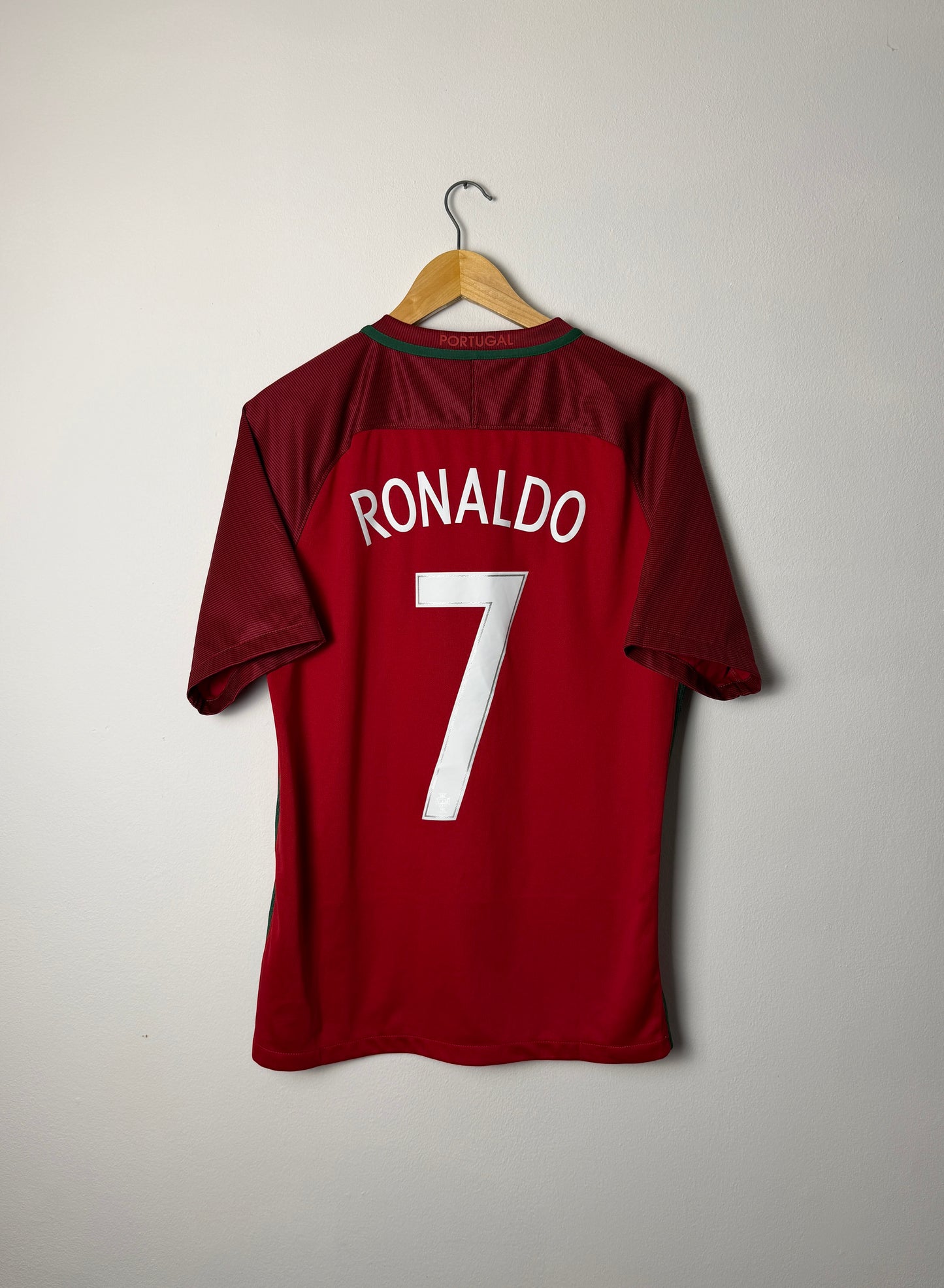Cristiano Ronaldo Portugal 2016 home football shirt (M)
