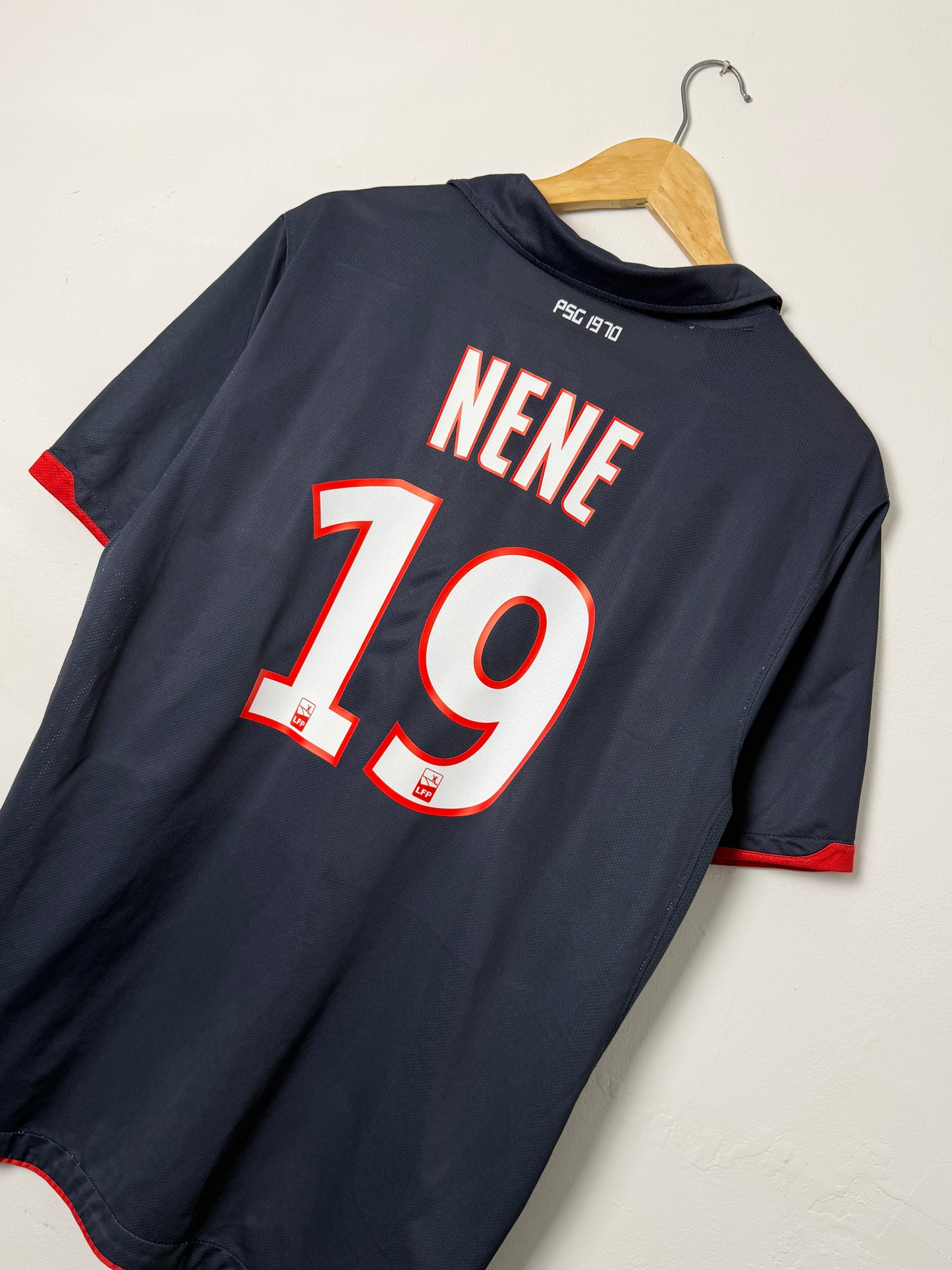 Nenê PSG 2010-11 away football shirt (L)